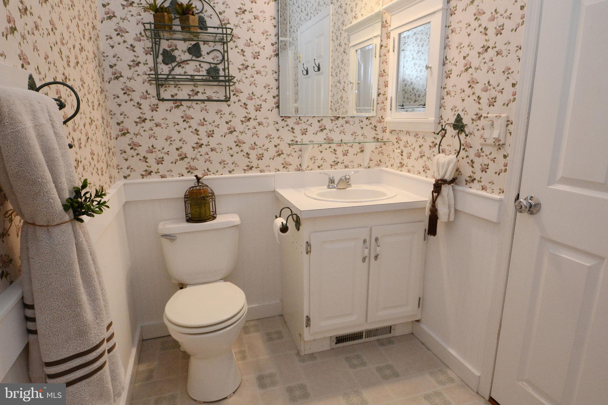 QUIET ACRES - Residential