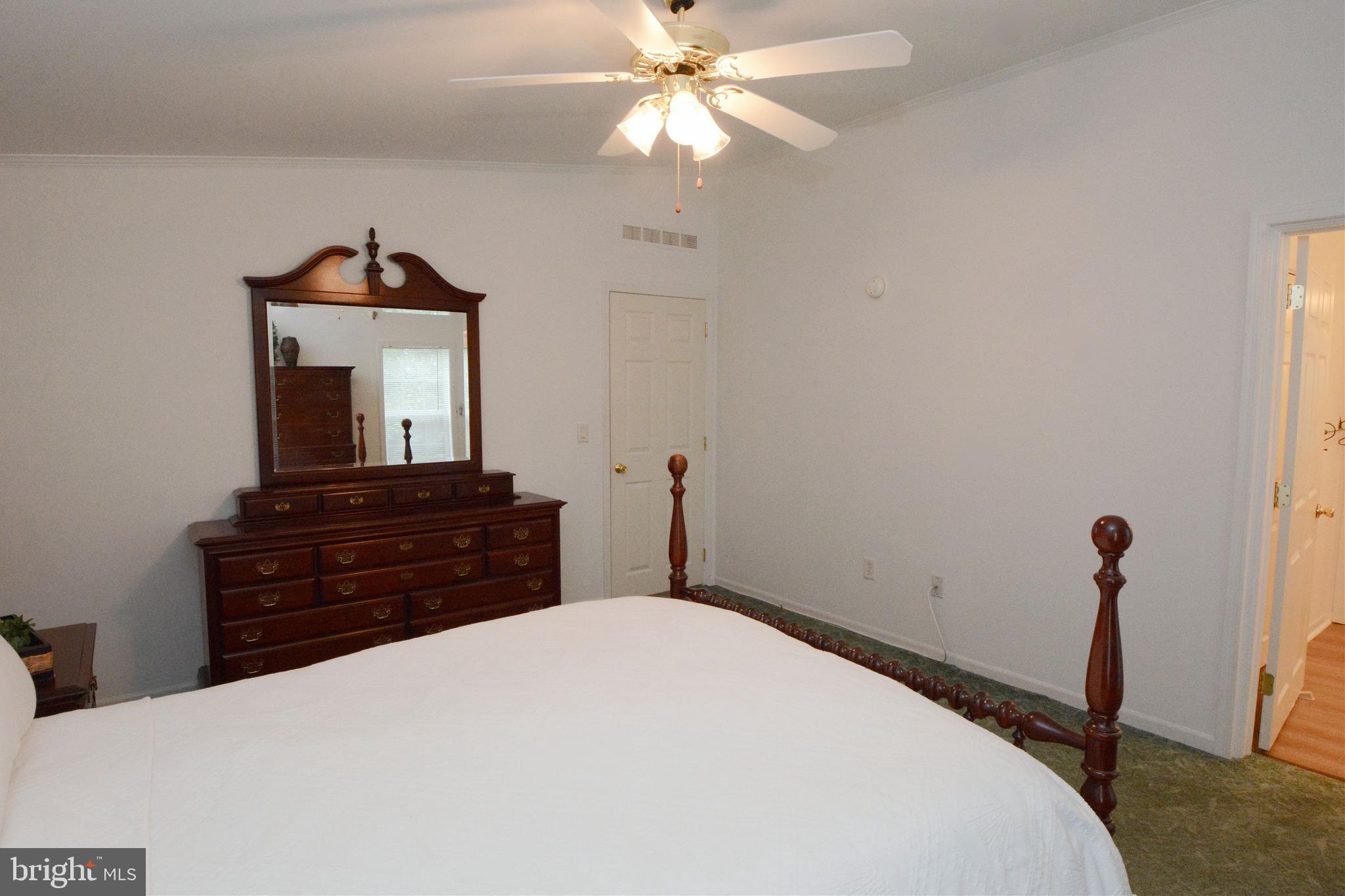 QUIET ACRES - Residential