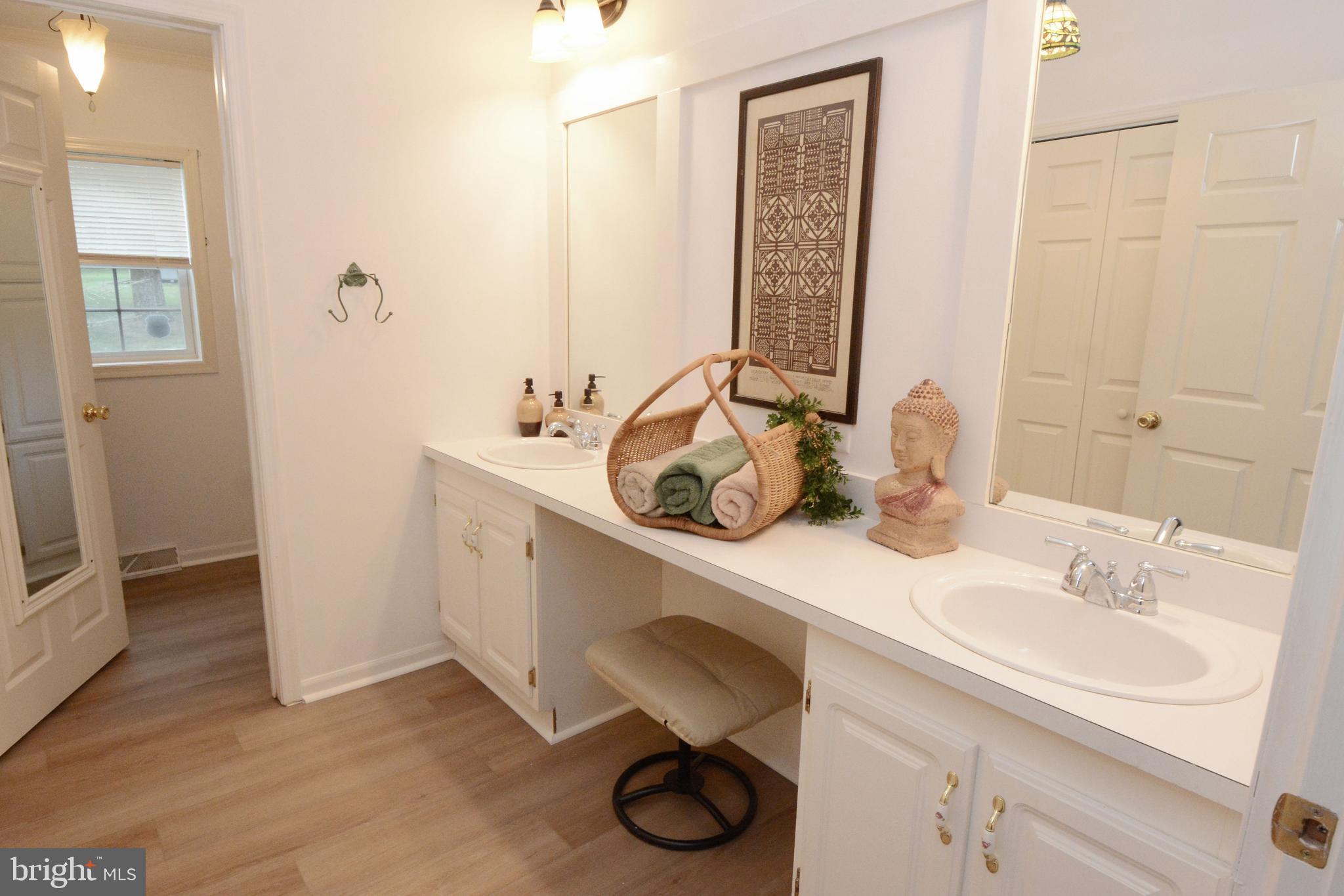 QUIET ACRES - Residential