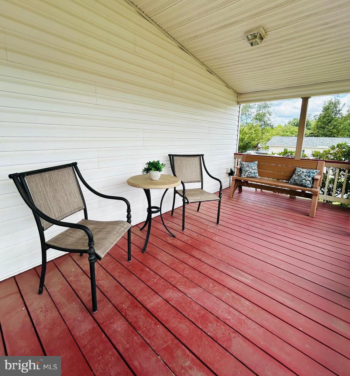 QUIET ACRES - Residential