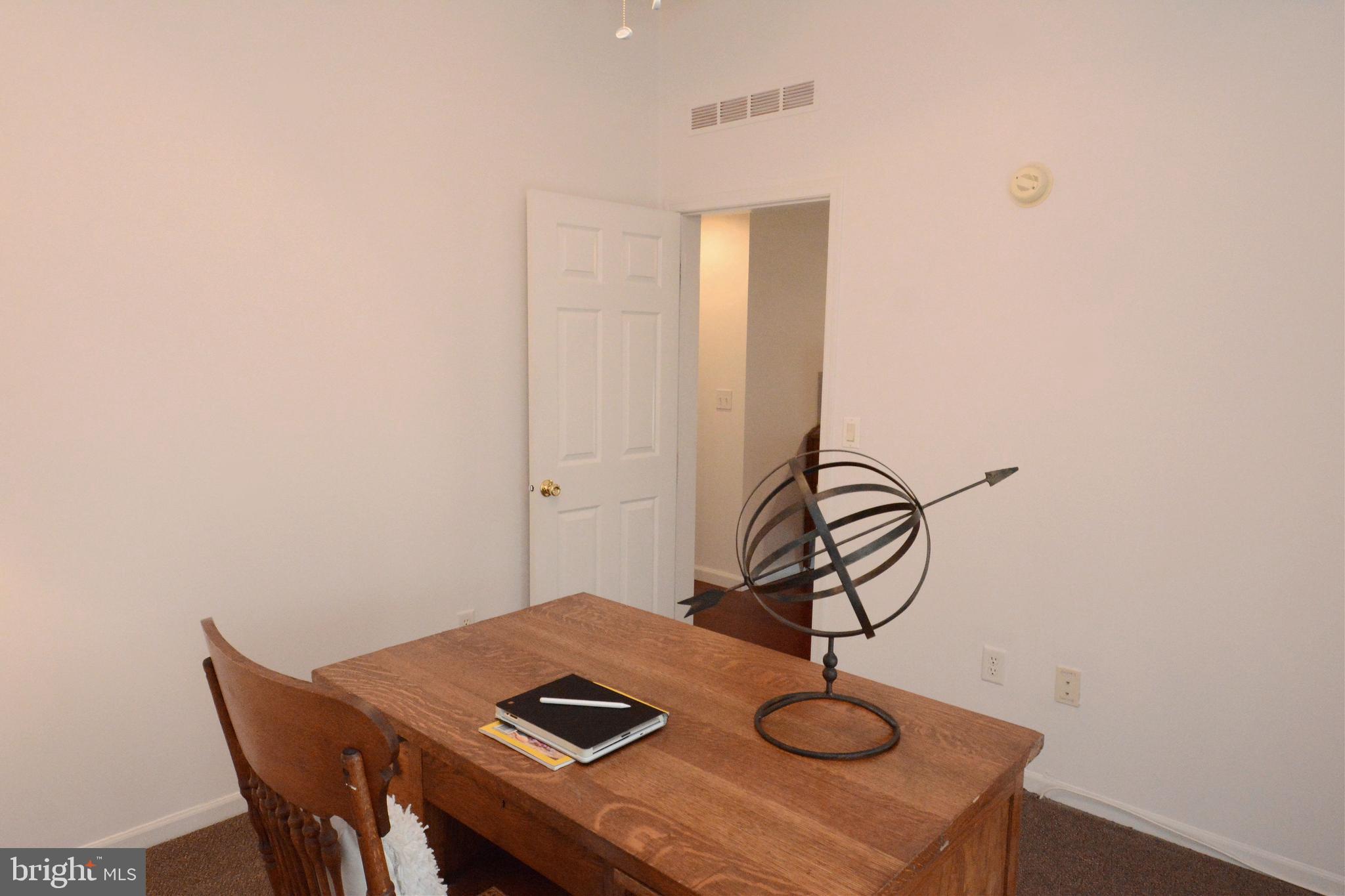 QUIET ACRES - Residential