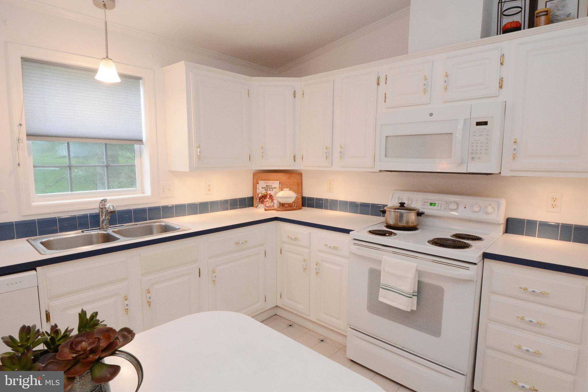 QUIET ACRES - Residential