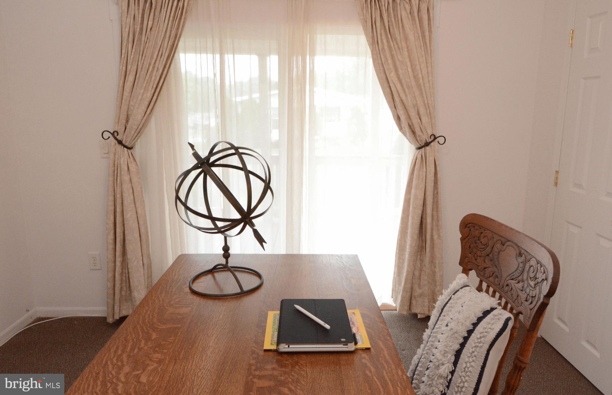 QUIET ACRES - Residential