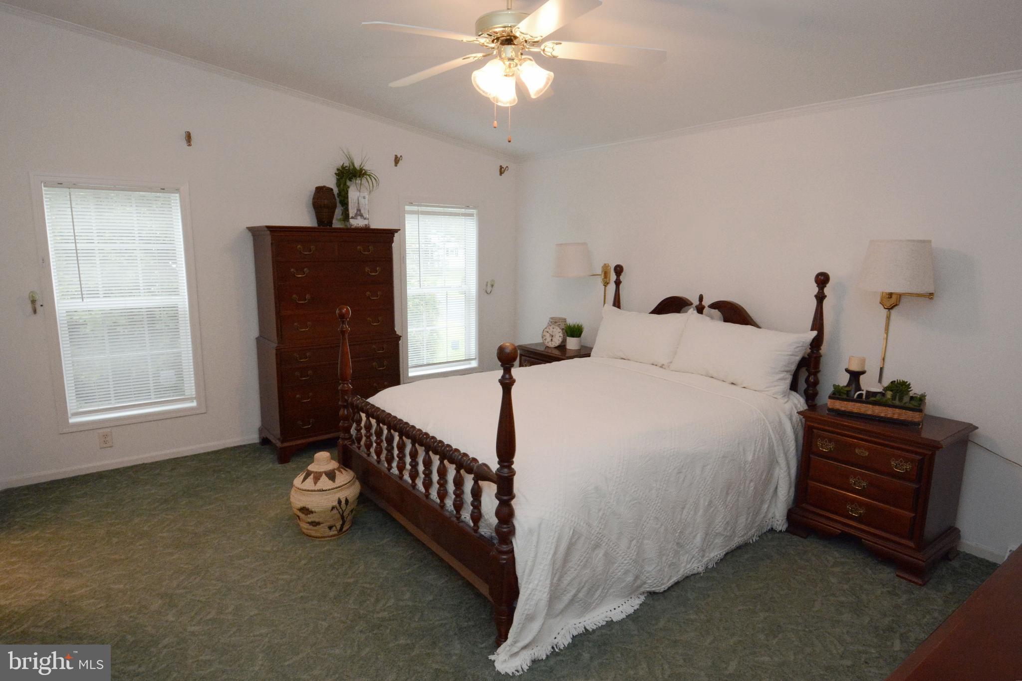 QUIET ACRES - Residential