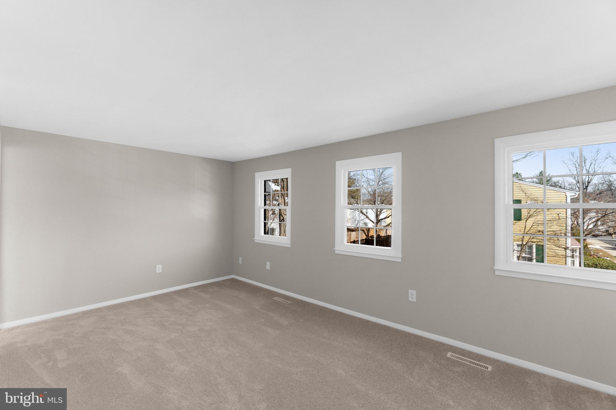 CROFTON SQUARE - Residential