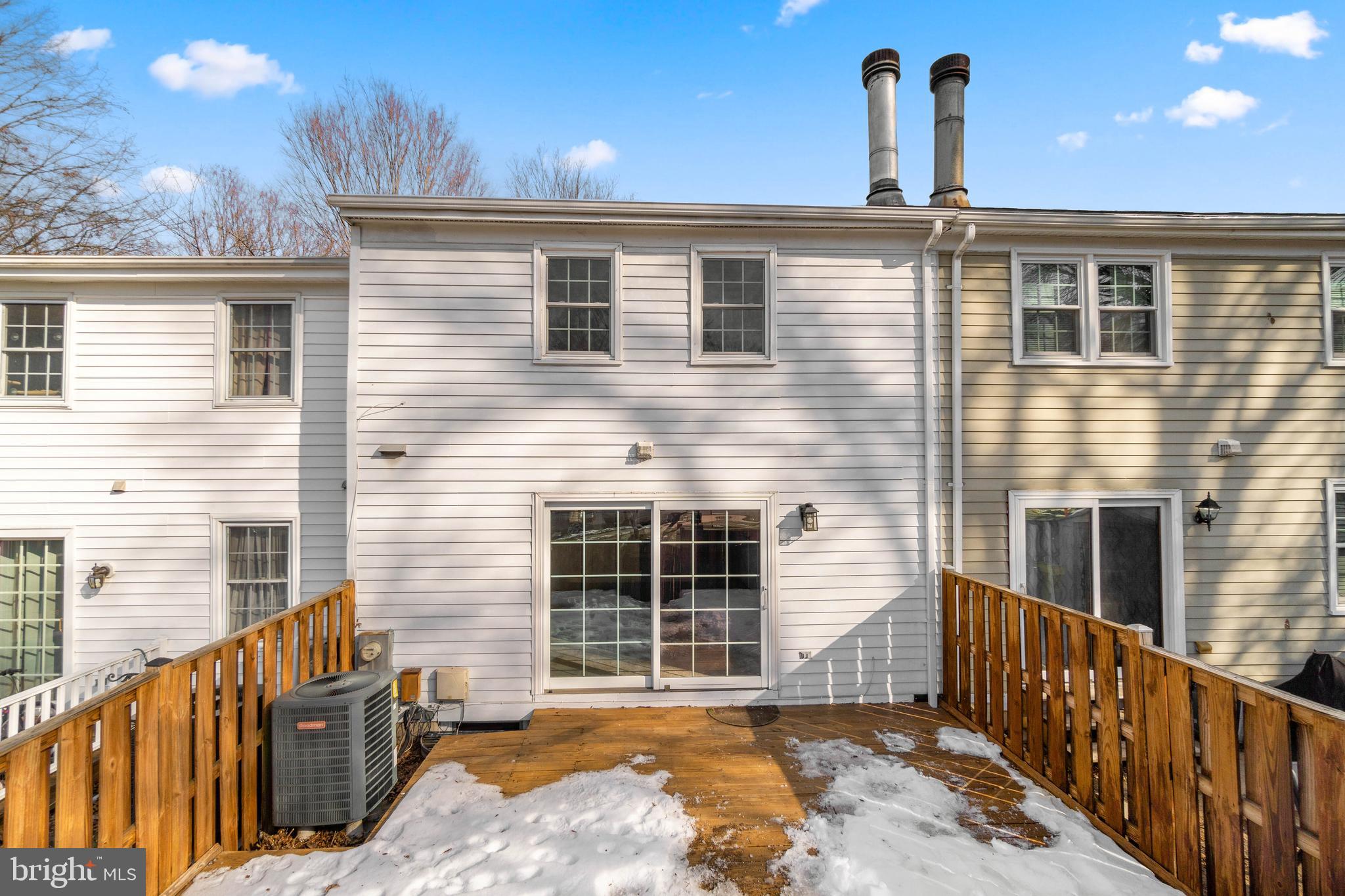 CROFTON SQUARE - Residential