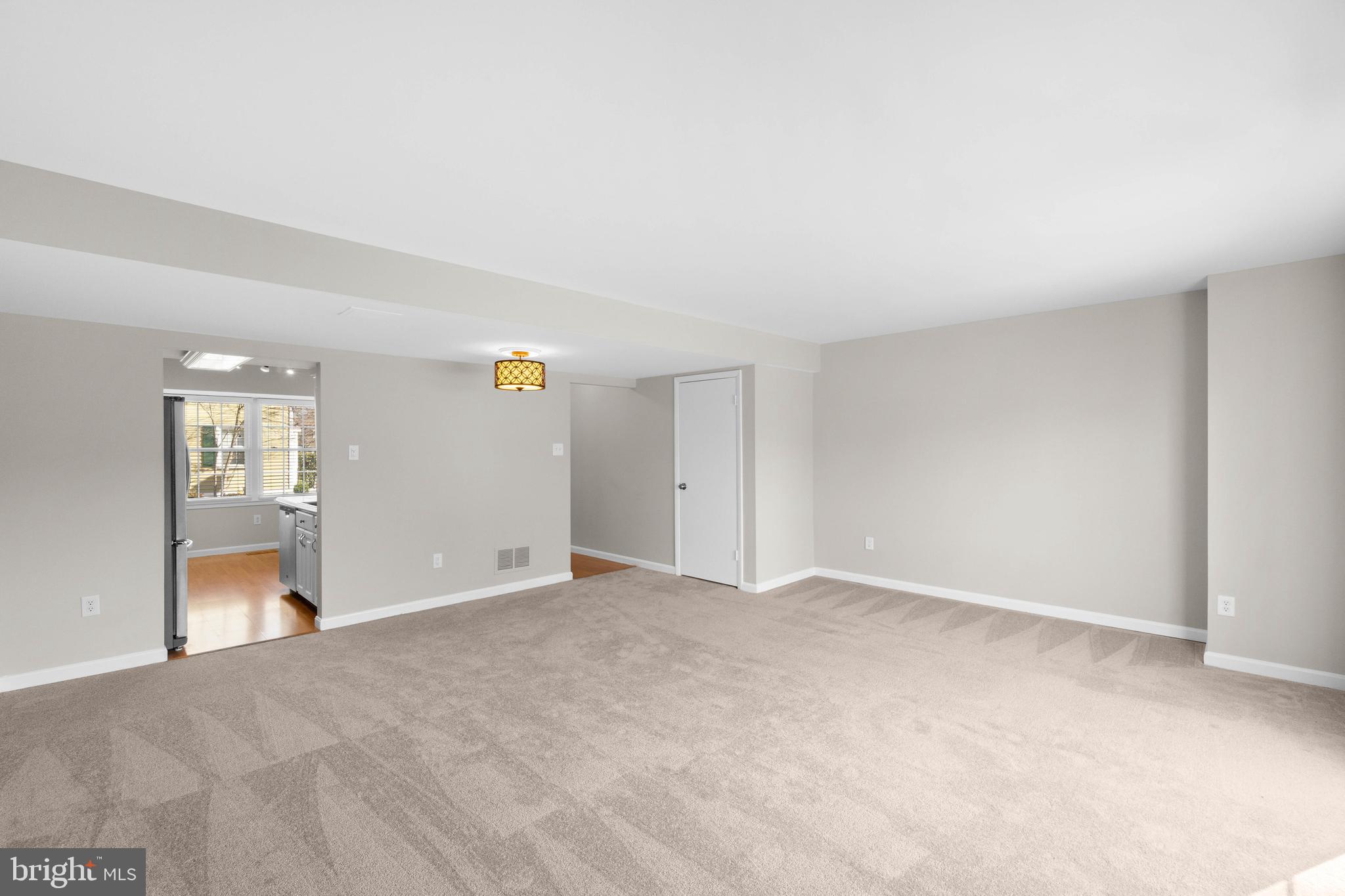 CROFTON SQUARE - Residential