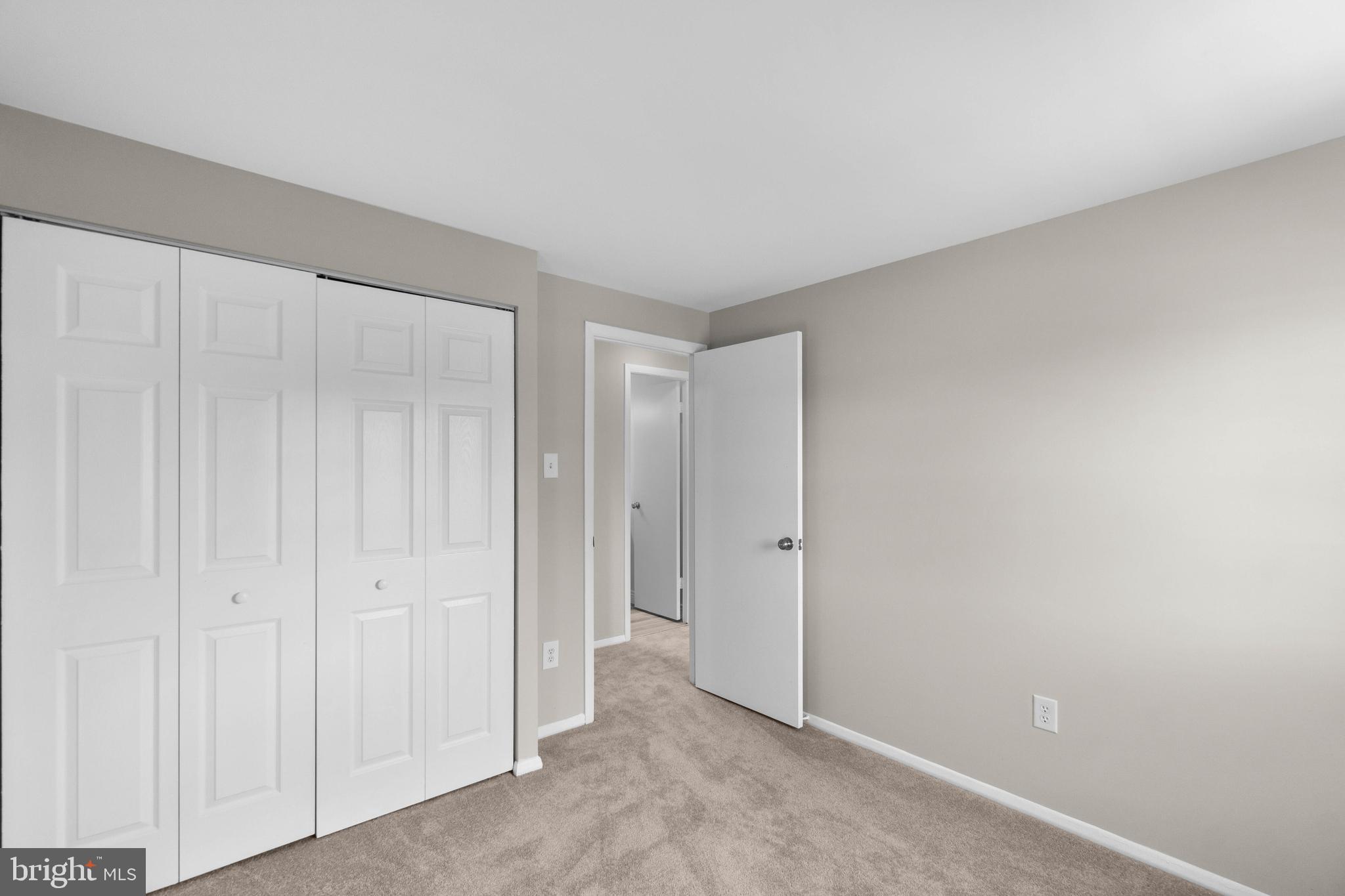 CROFTON SQUARE - Residential