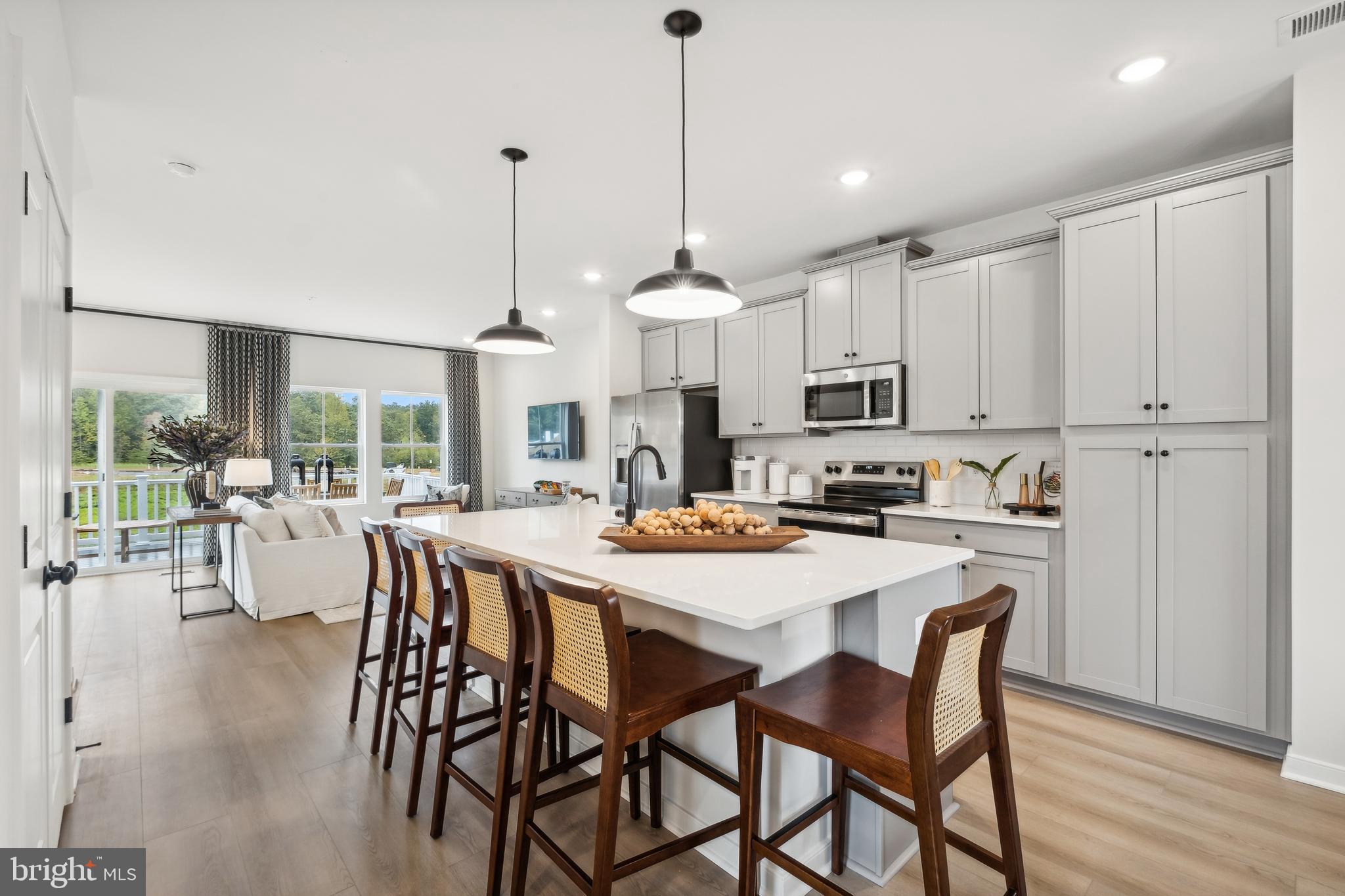 WILDERNESS SHORES - Residential