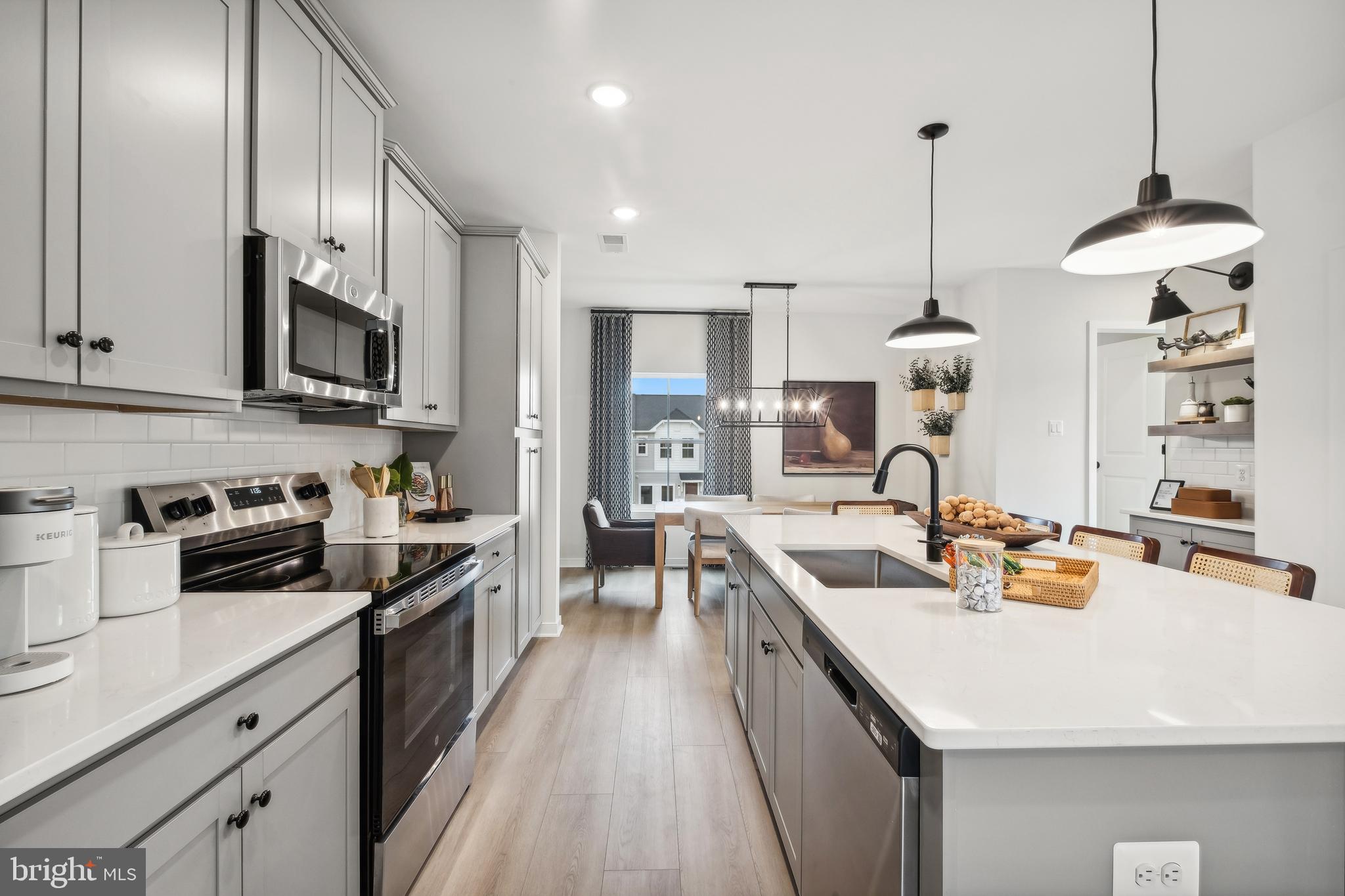 WILDERNESS SHORES - Residential