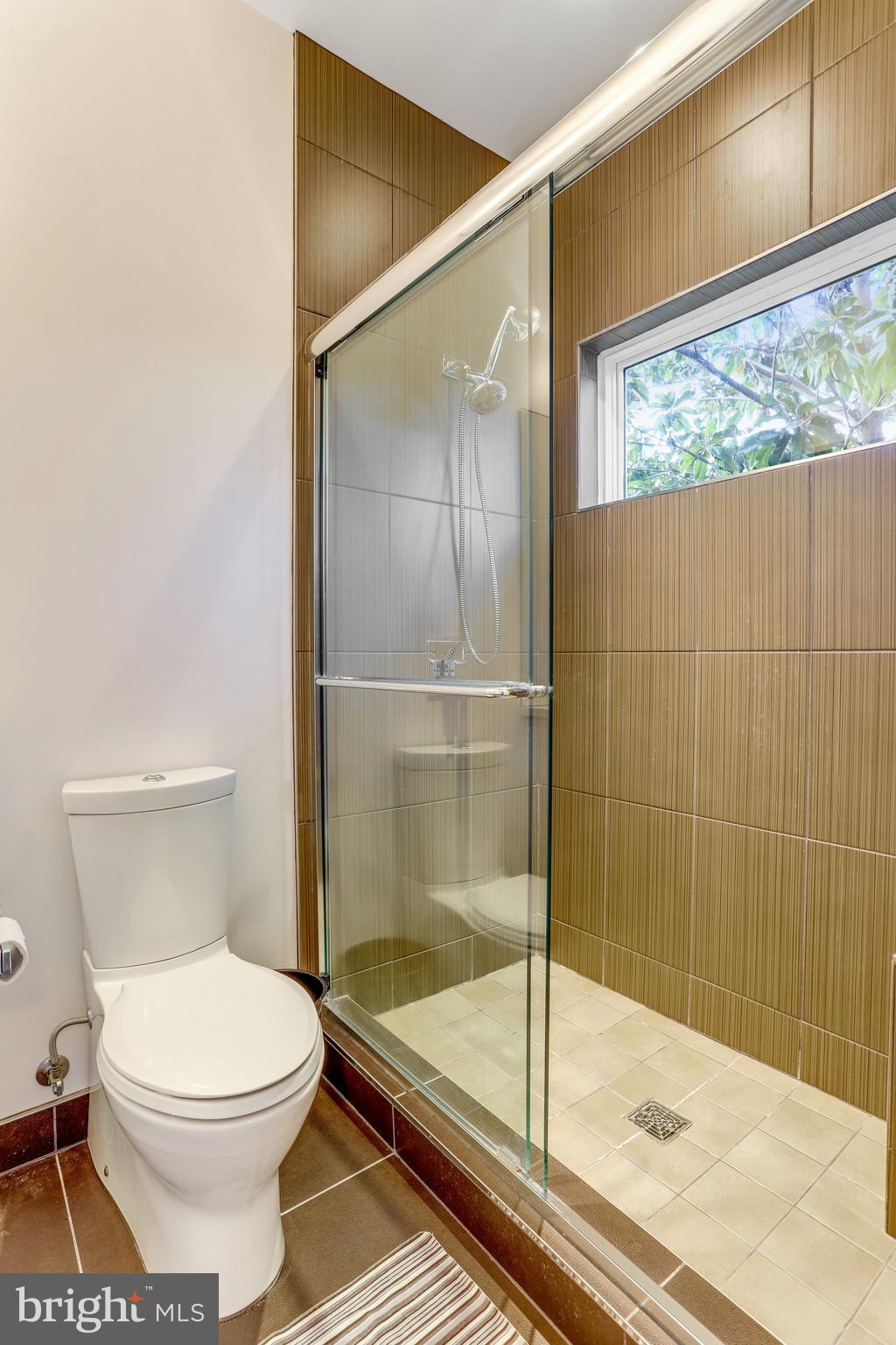 LYON VILLAGE - Residential