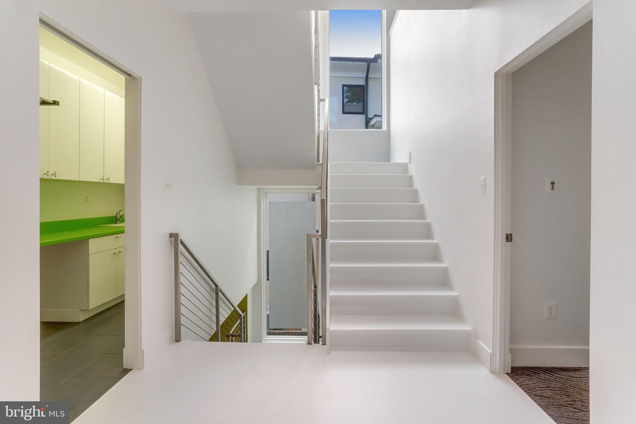 LYON VILLAGE - Residential