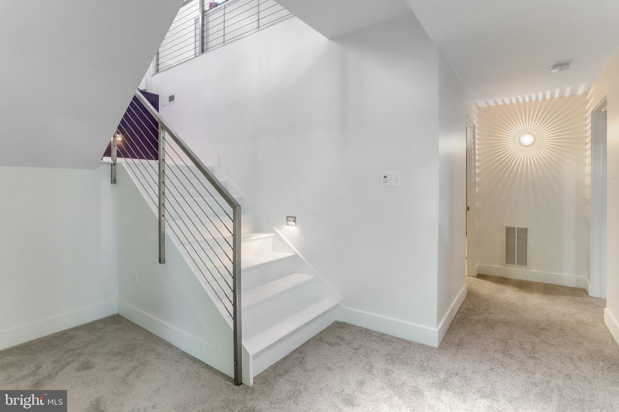 LYON VILLAGE - Residential