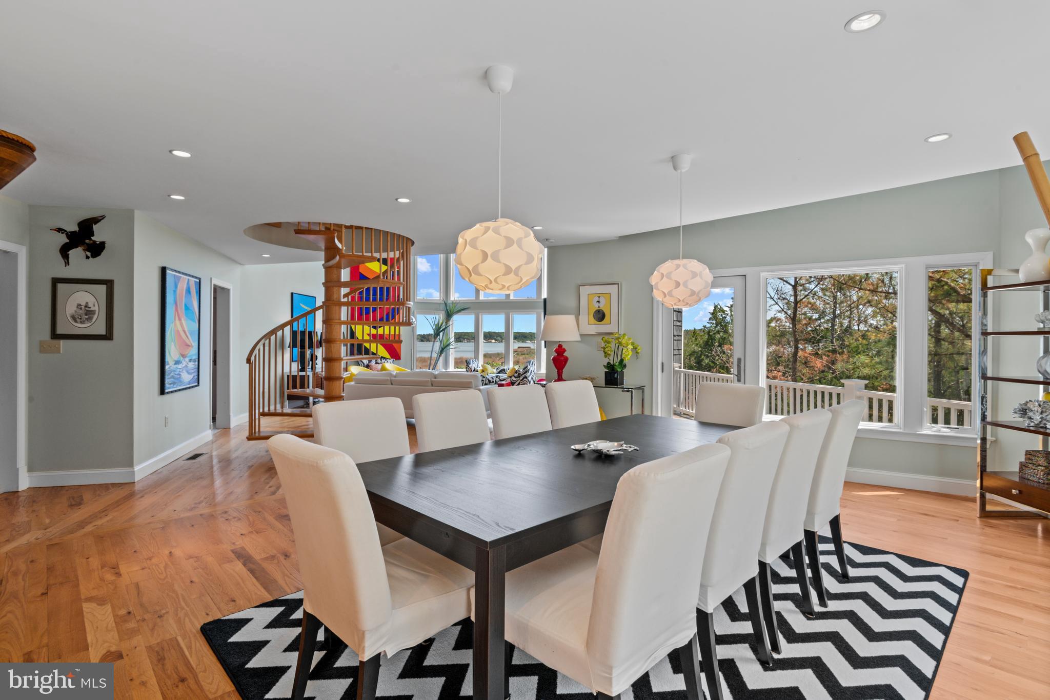 RAGGED POINT - Residential