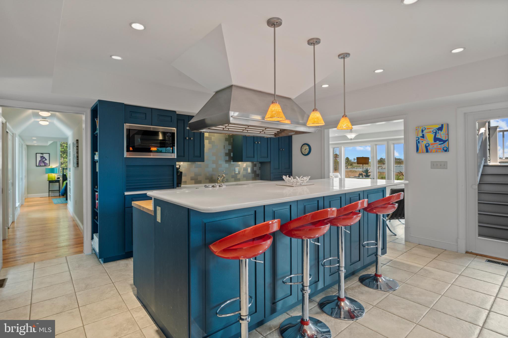 RAGGED POINT - Residential