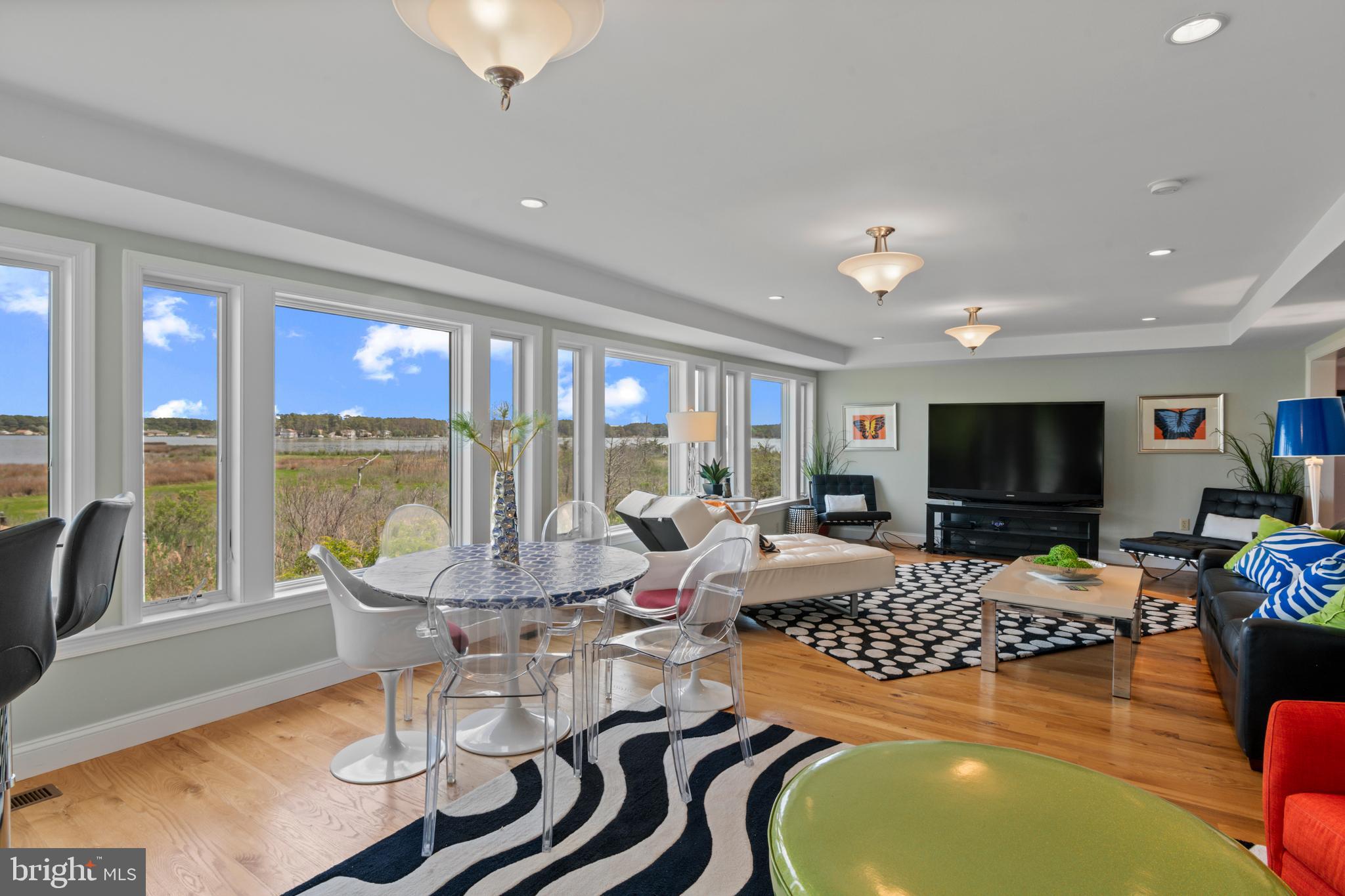 RAGGED POINT - Residential