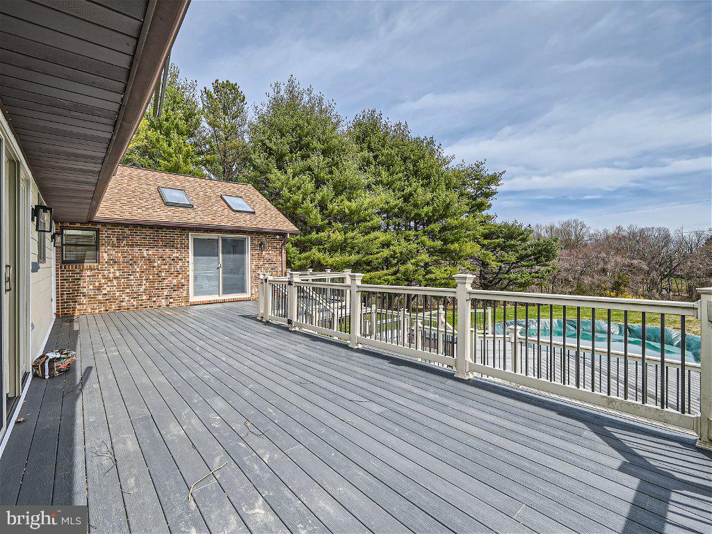 LINTON SPRINGS - Residential