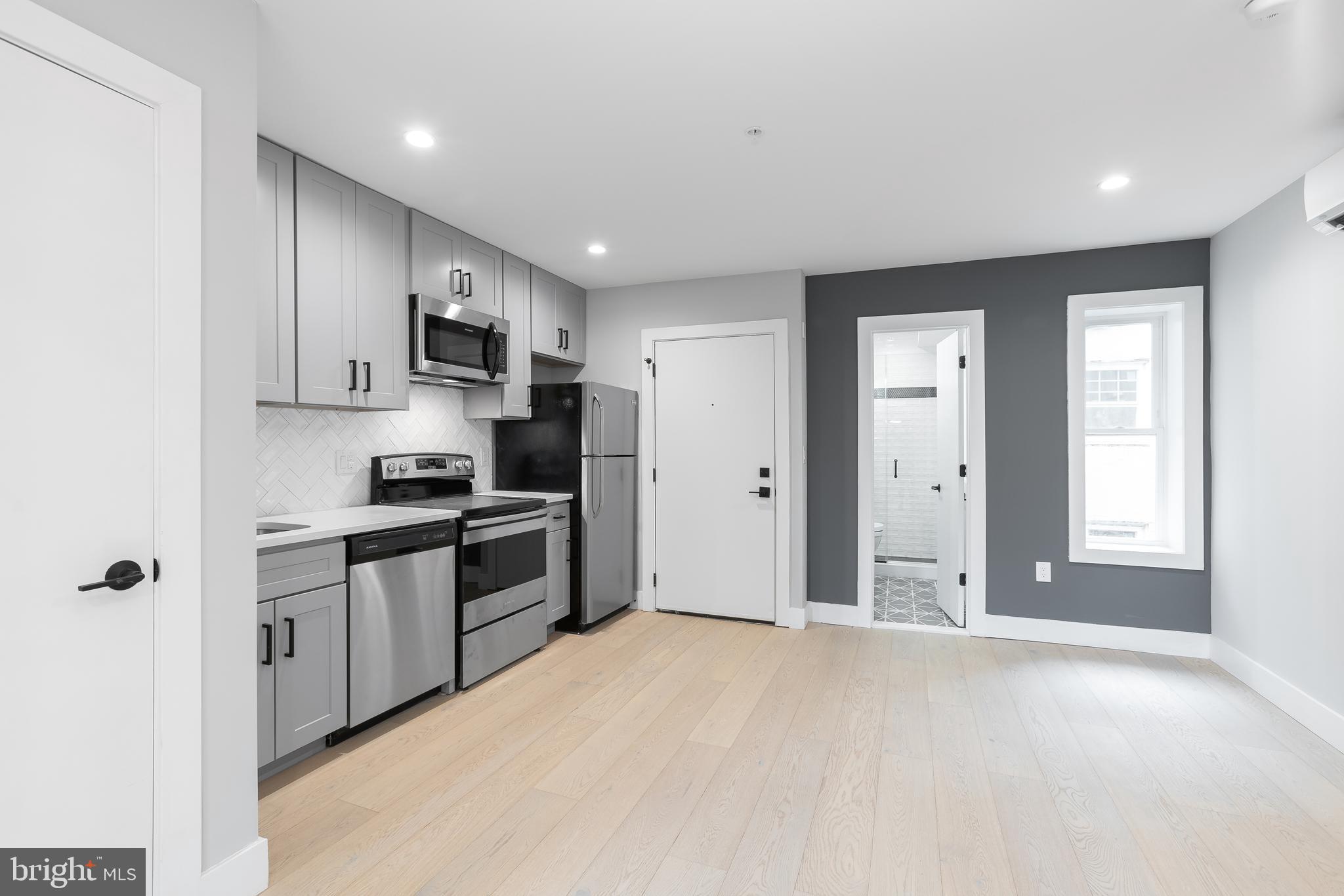 RITTENHOUSE SQUARE - Residential Lease