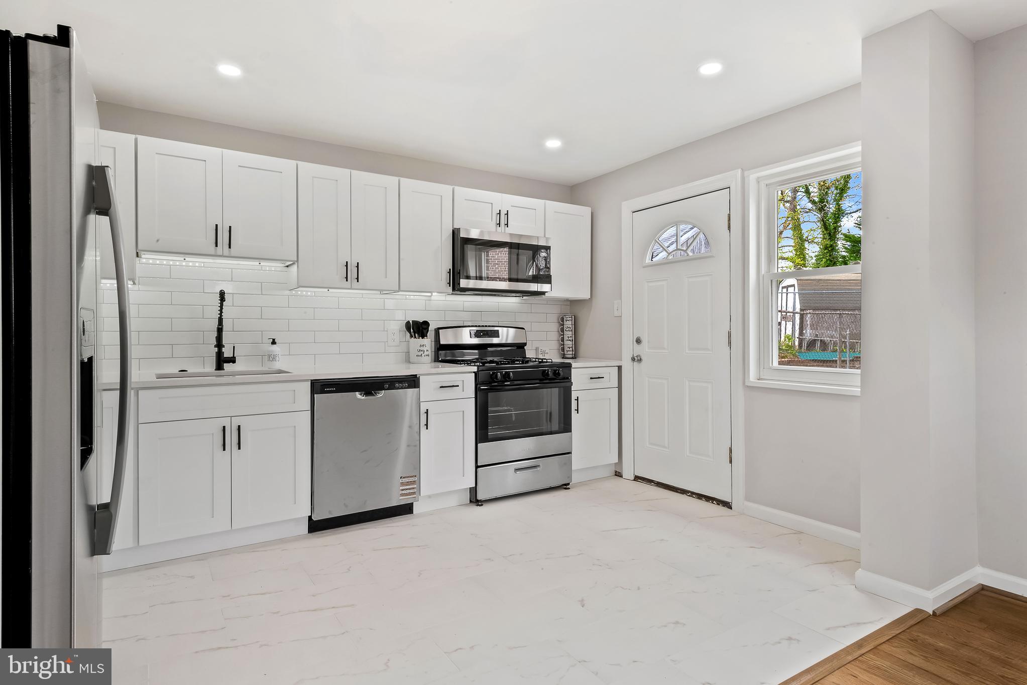 MARLOW HEIGHTS - Residential