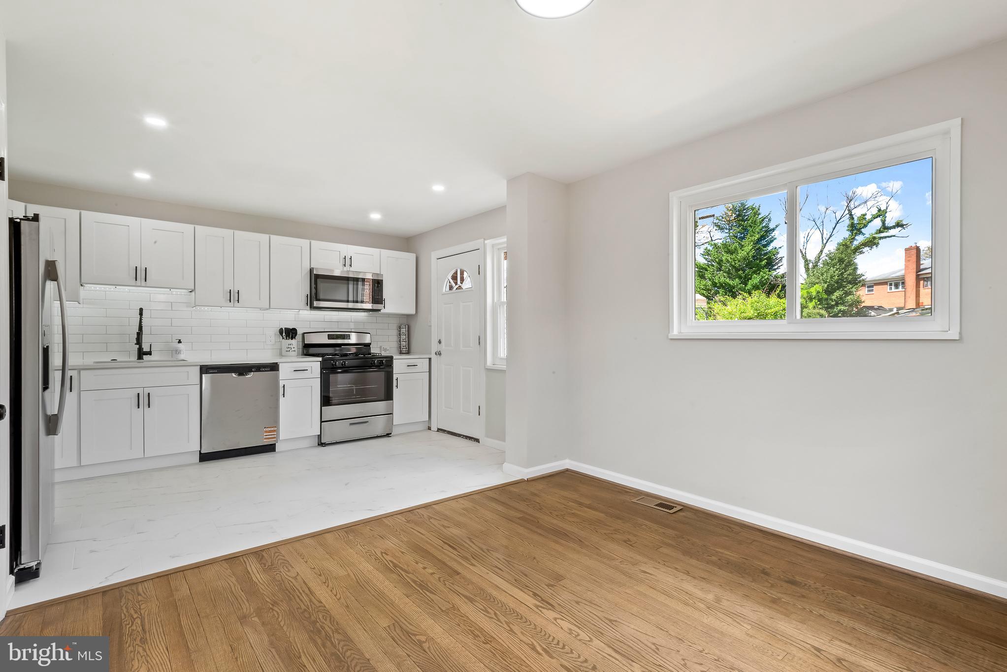 MARLOW HEIGHTS - Residential