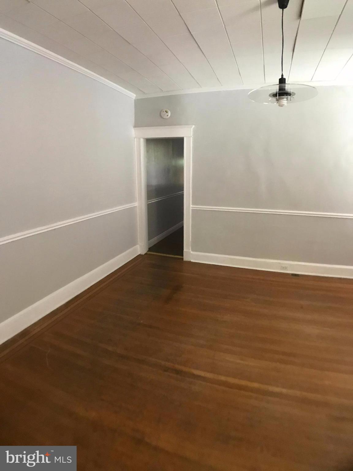 CHARLES VILLAGE - Residential Lease