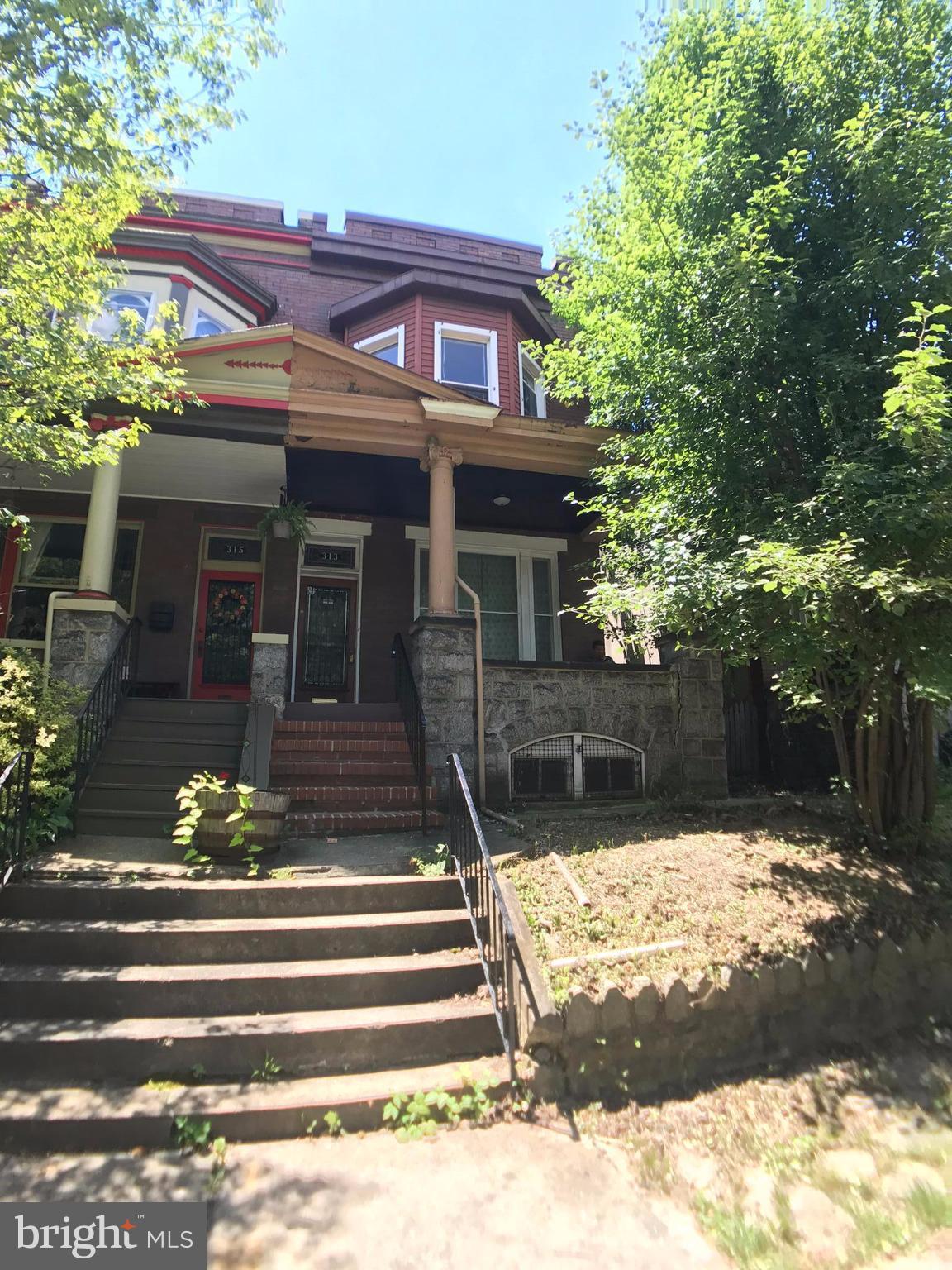 CHARLES VILLAGE - Residential Lease