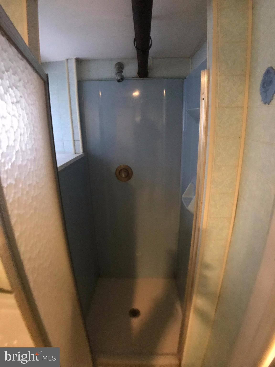 CHARLES VILLAGE - Residential Lease