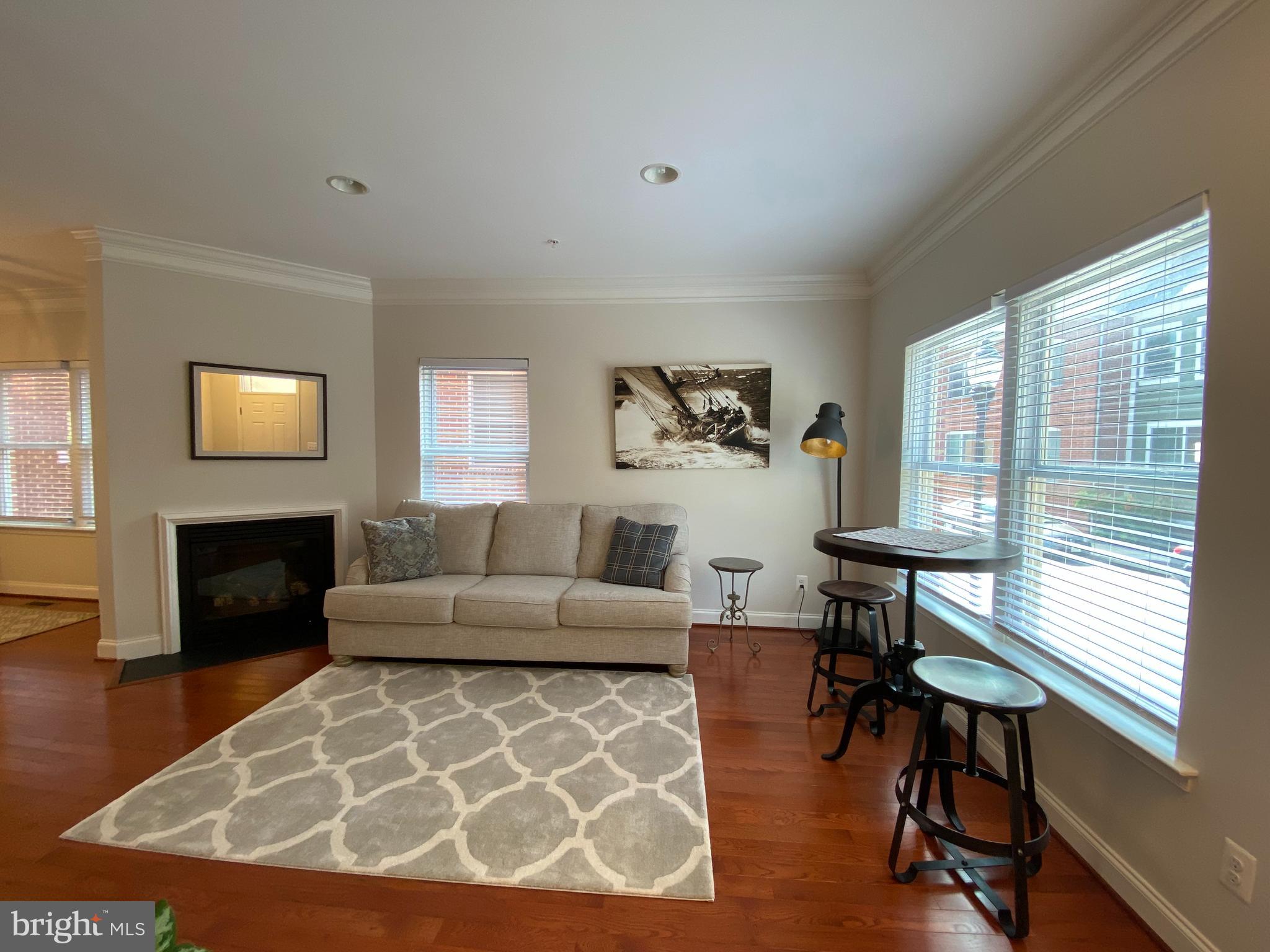 NORTH POINTE - Residential Lease