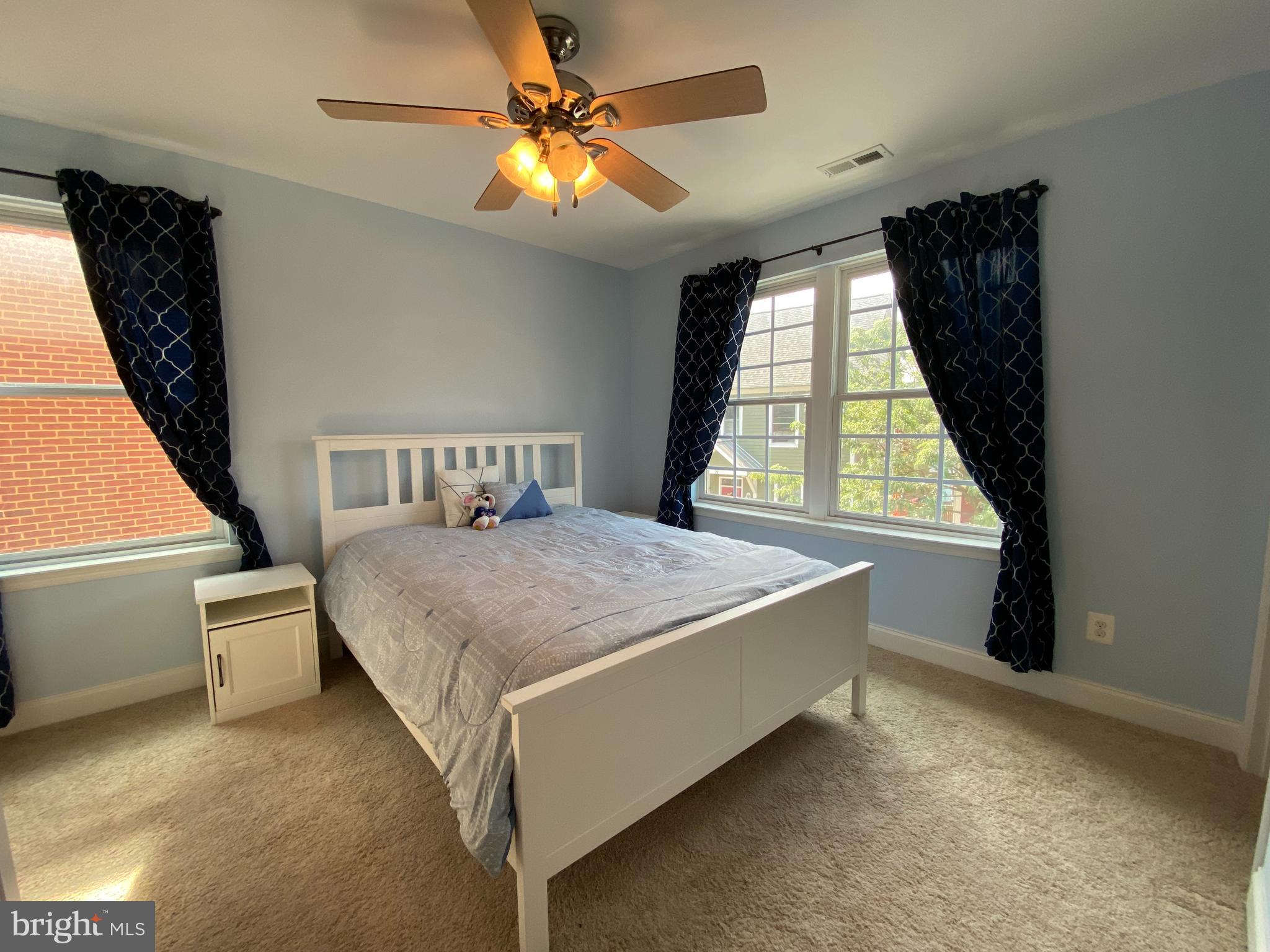 NORTH POINTE - Residential Lease