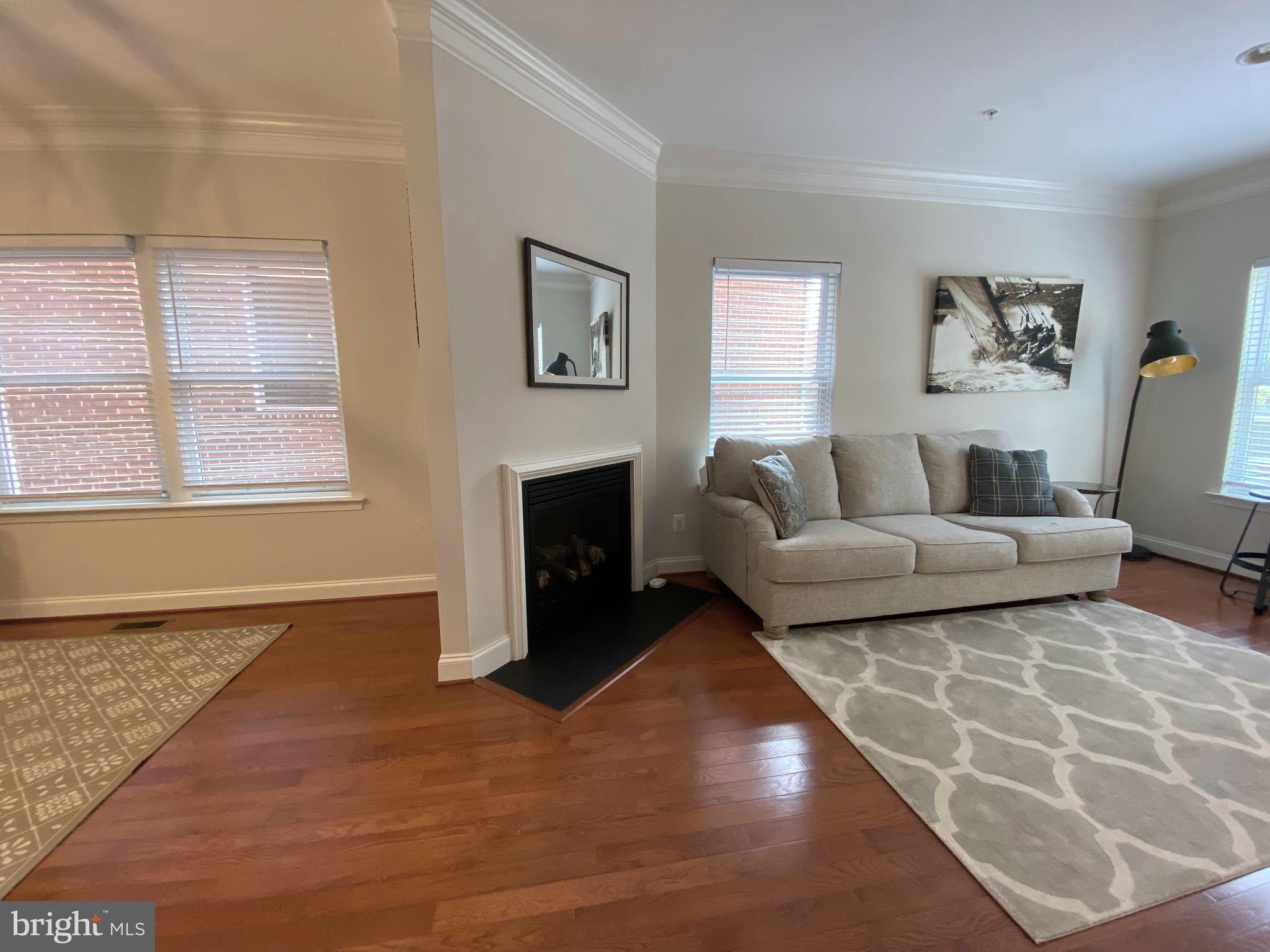 NORTH POINTE - Residential Lease