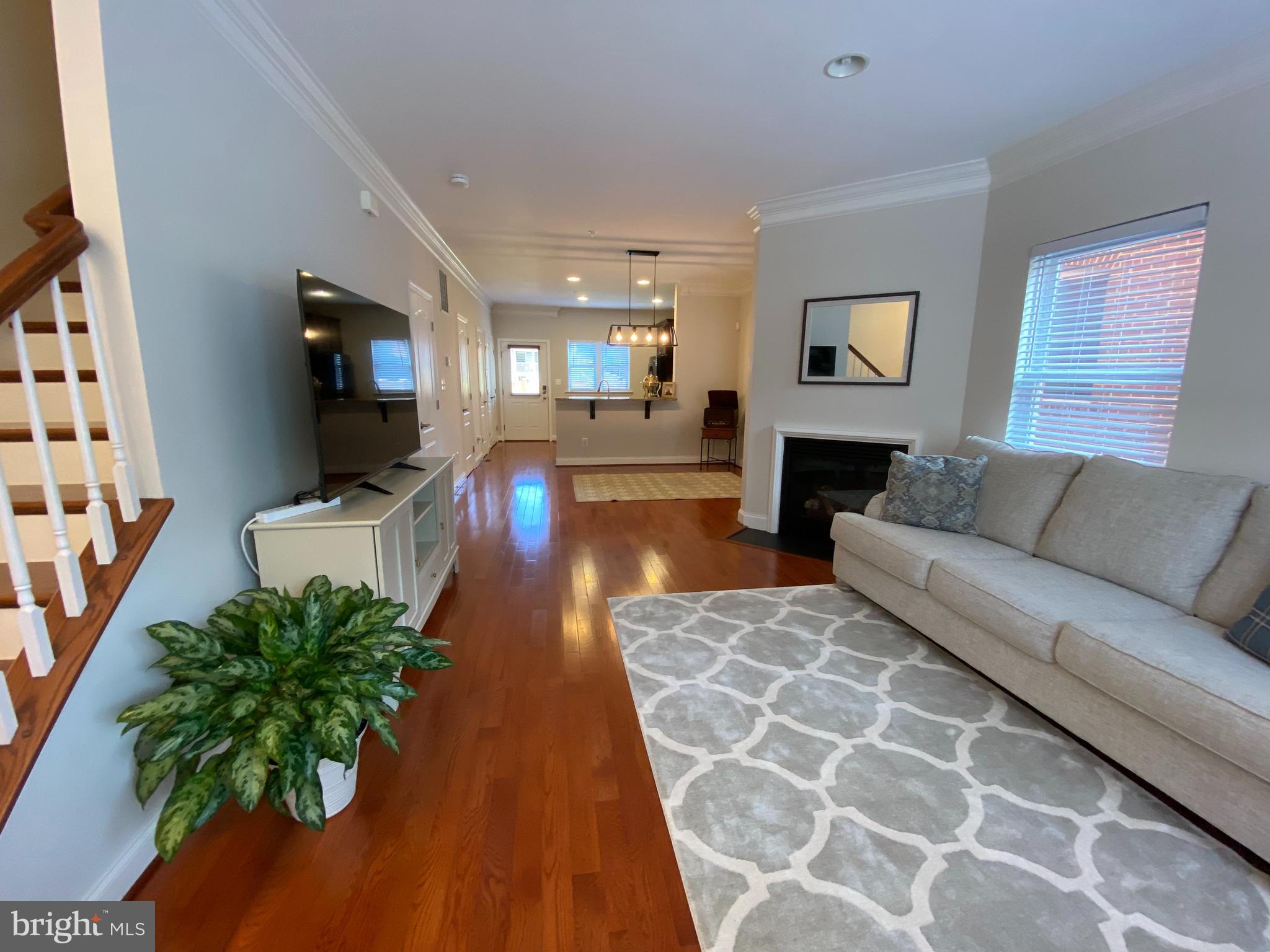 NORTH POINTE - Residential Lease