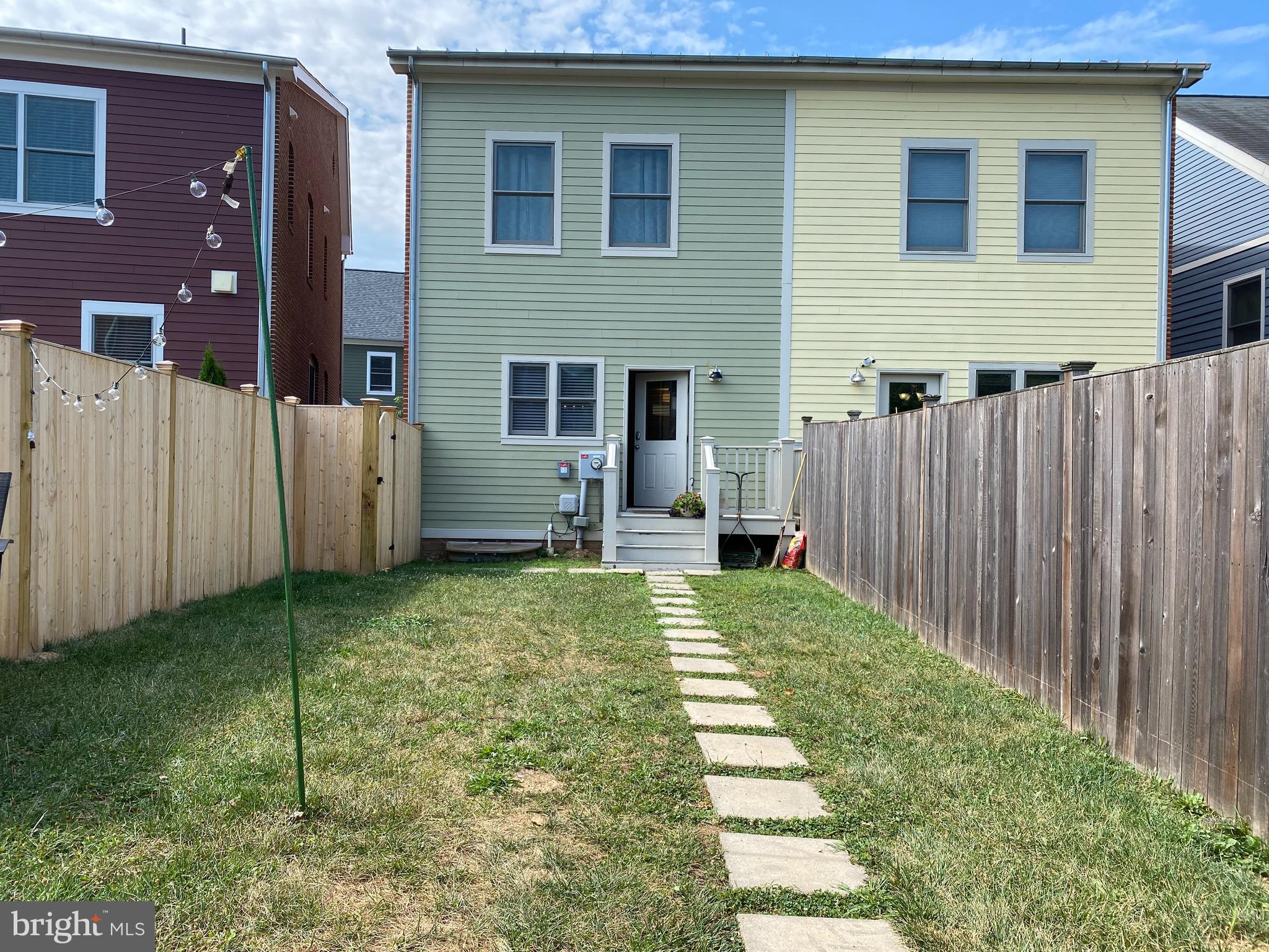 NORTH POINTE - Residential Lease