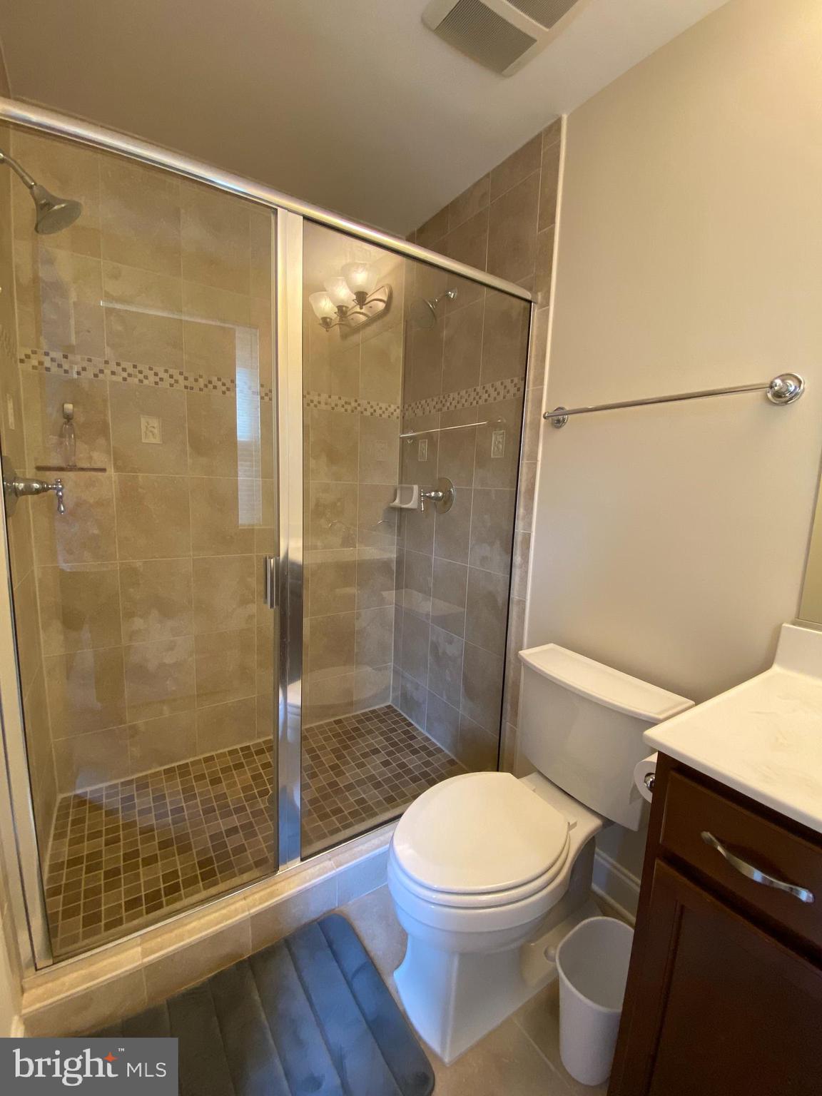 NORTH POINTE - Residential Lease