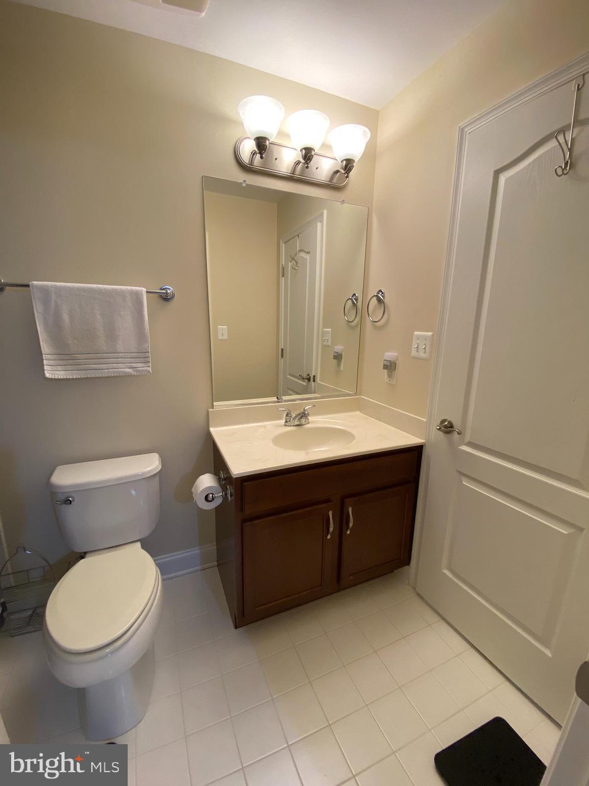 NORTH POINTE - Residential Lease