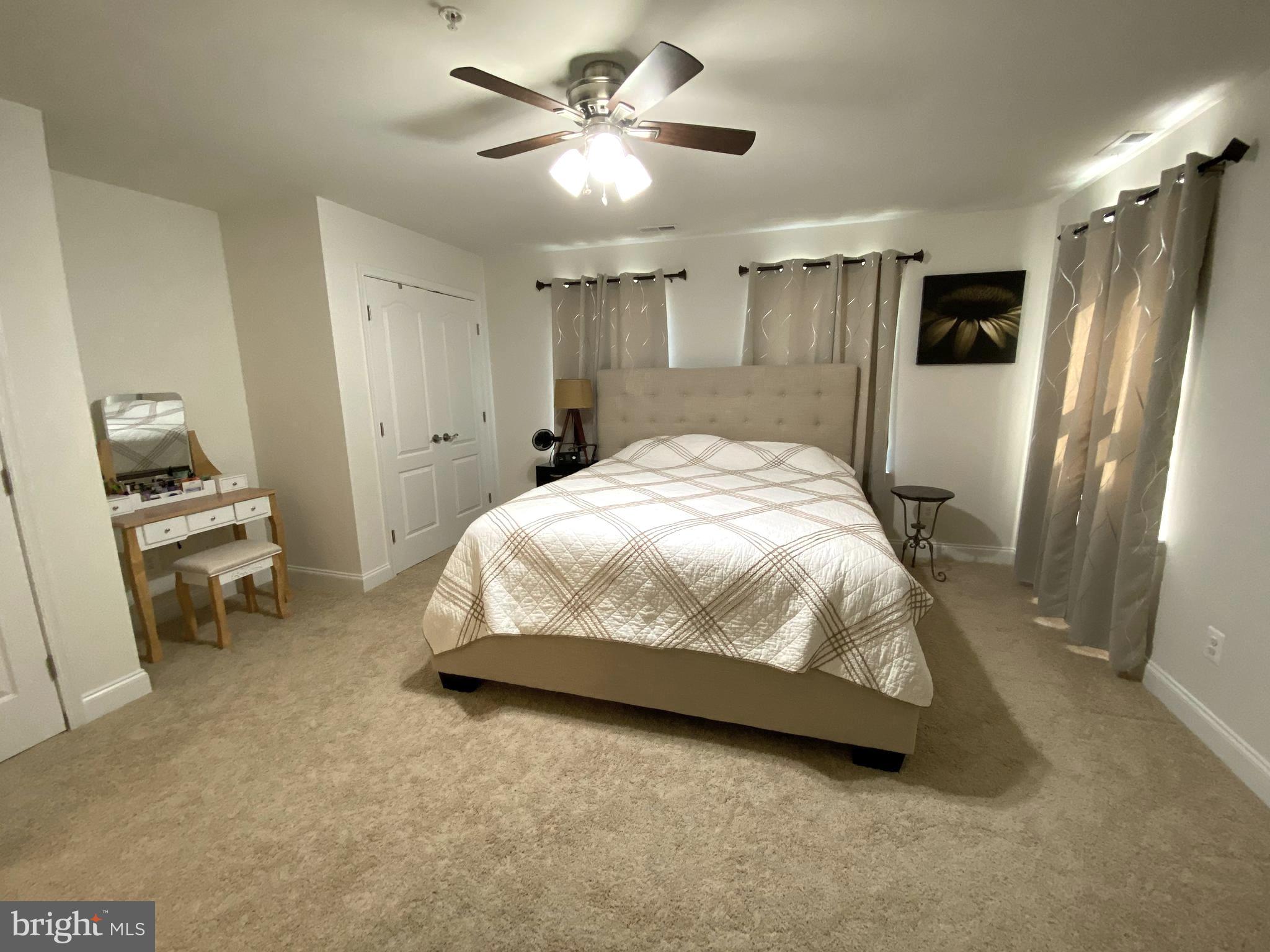 NORTH POINTE - Residential Lease