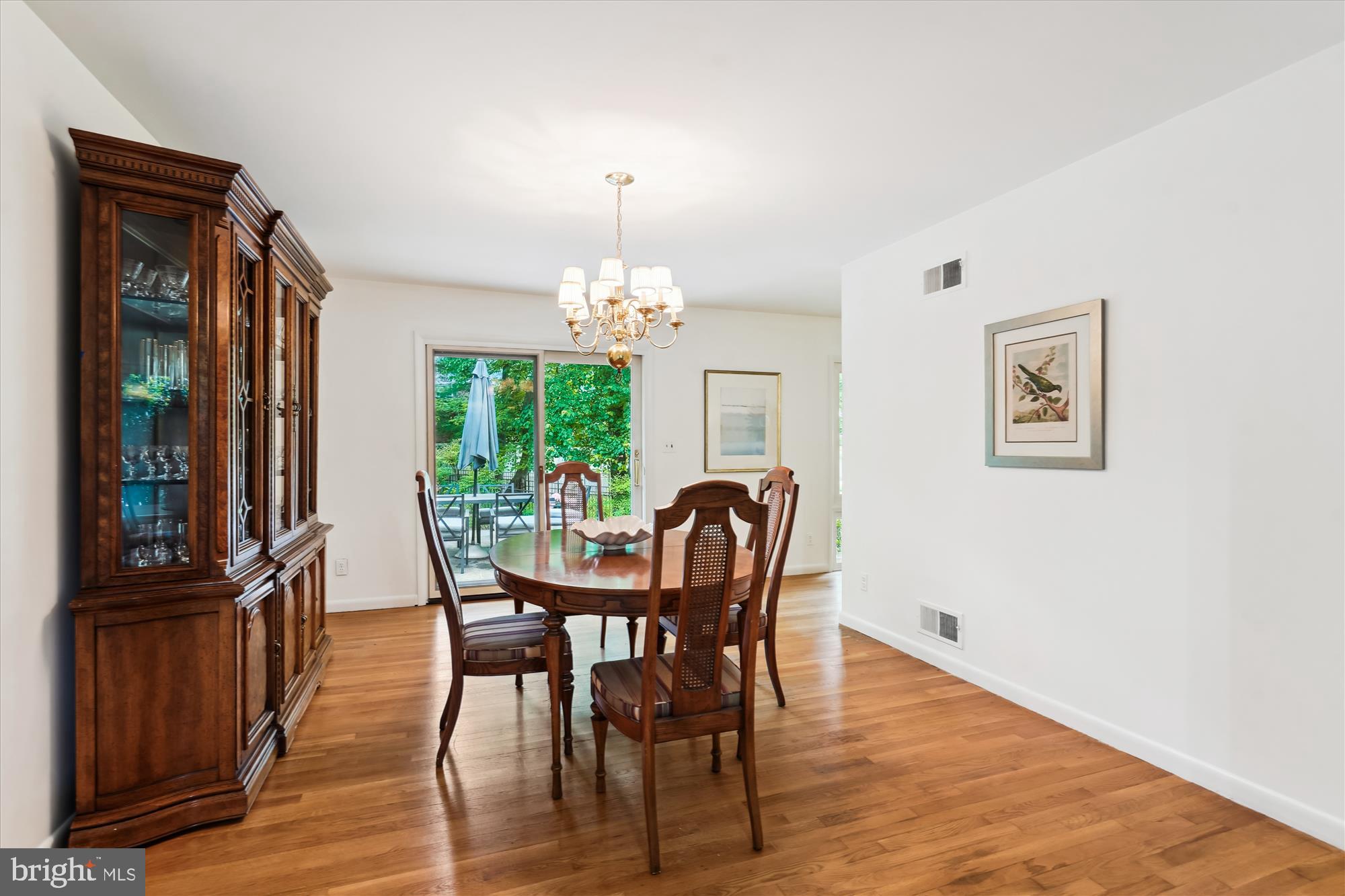 LUXMANOR - Residential