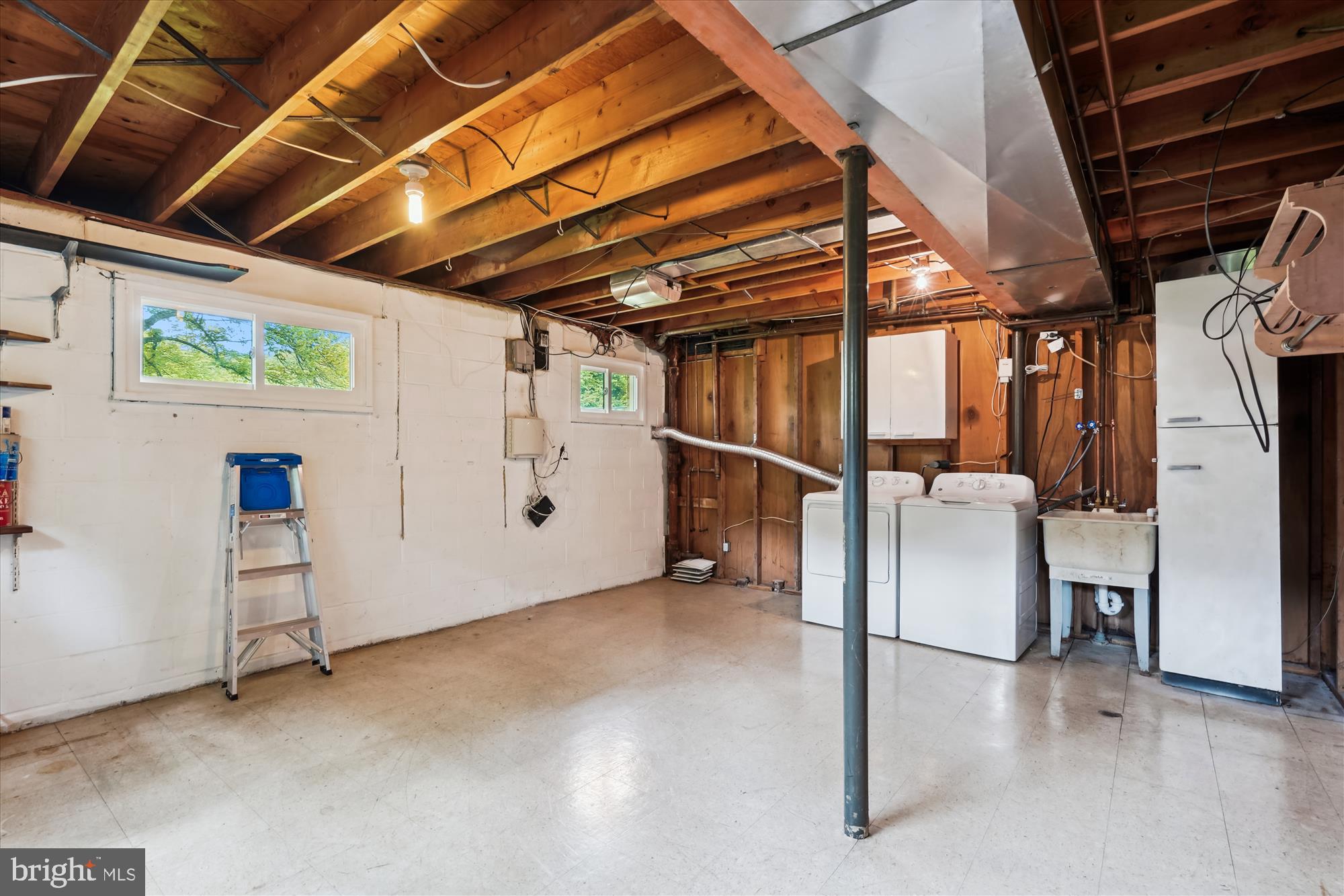 LUXMANOR - Residential