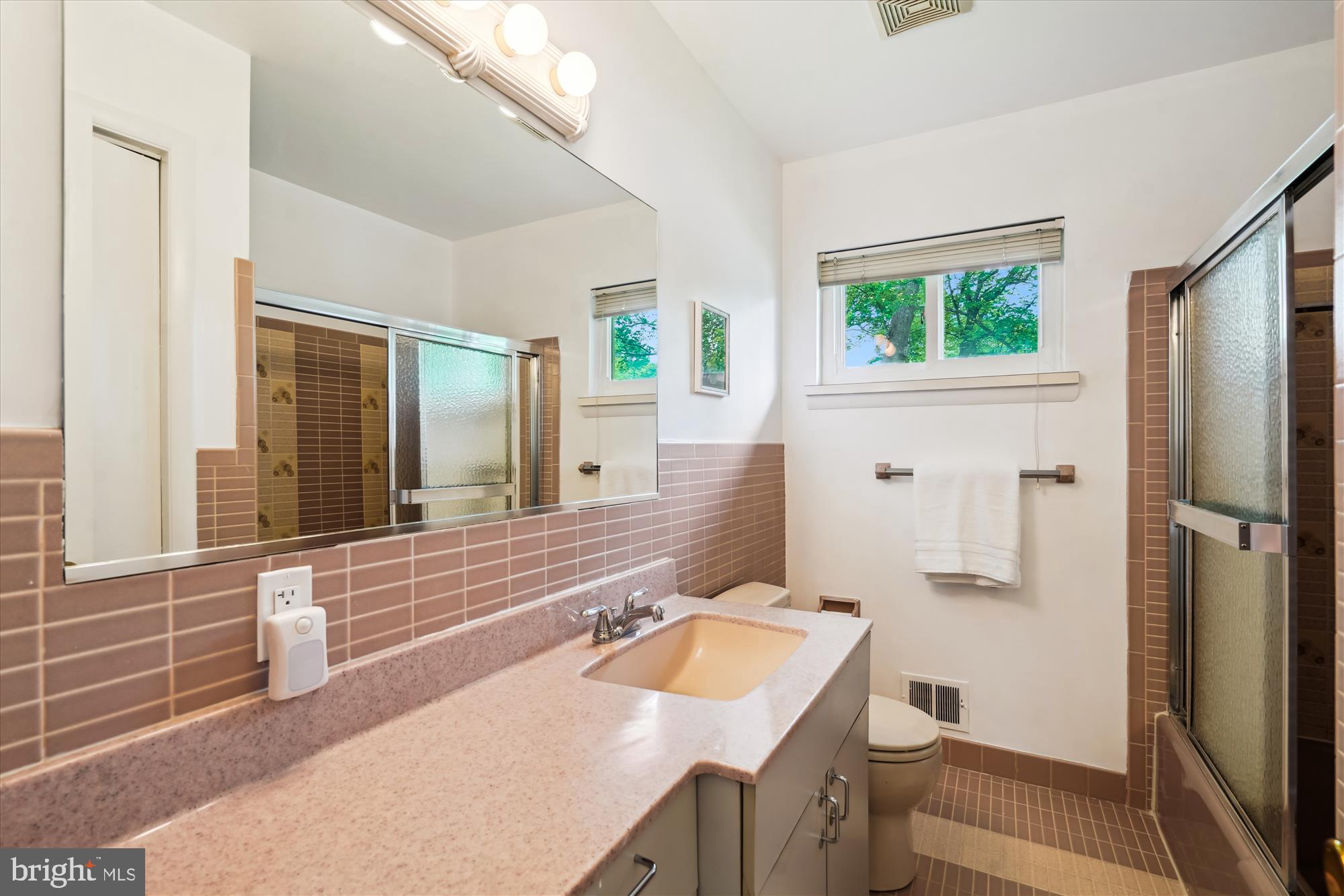 LUXMANOR - Residential