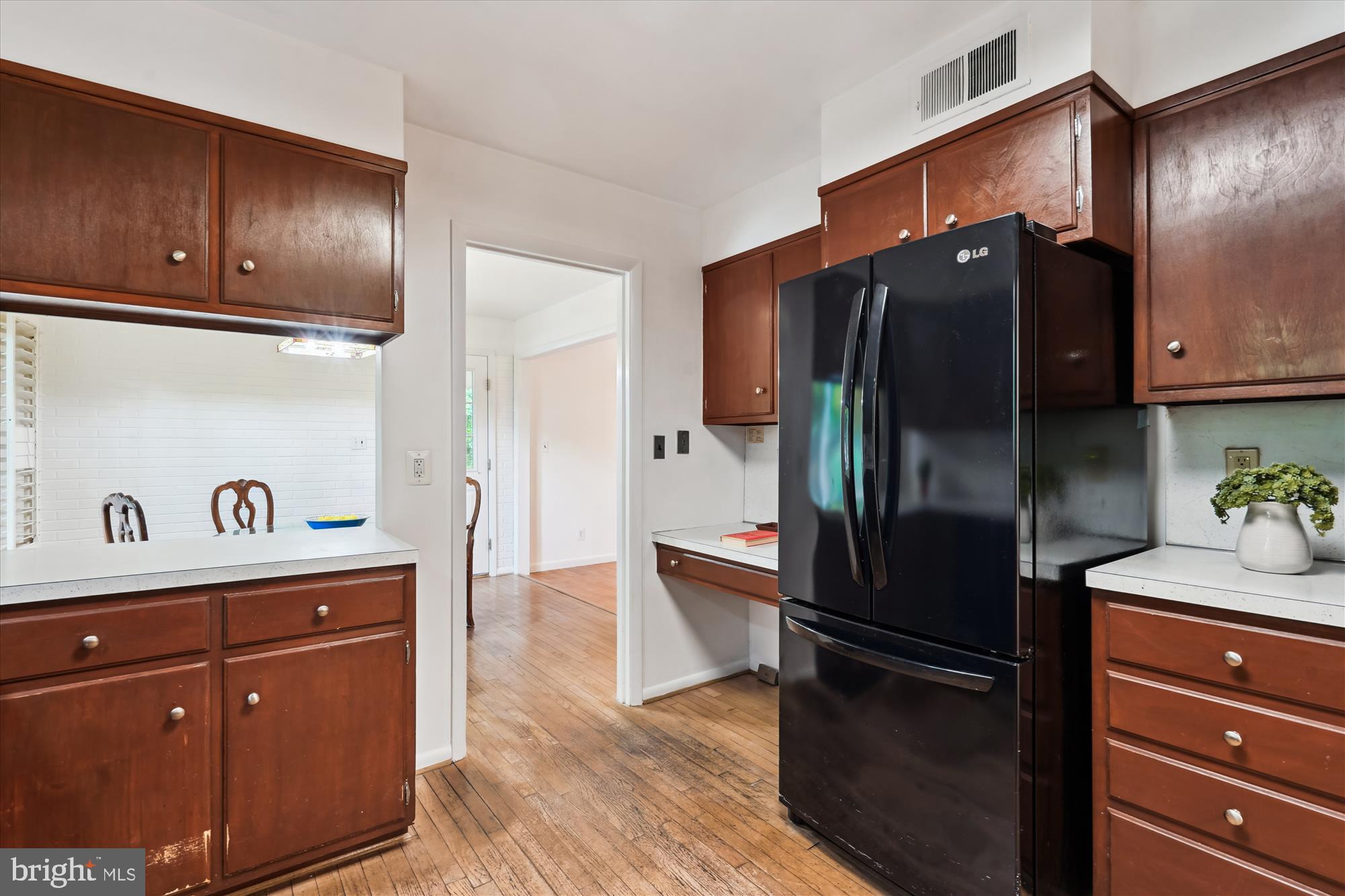 LUXMANOR - Residential