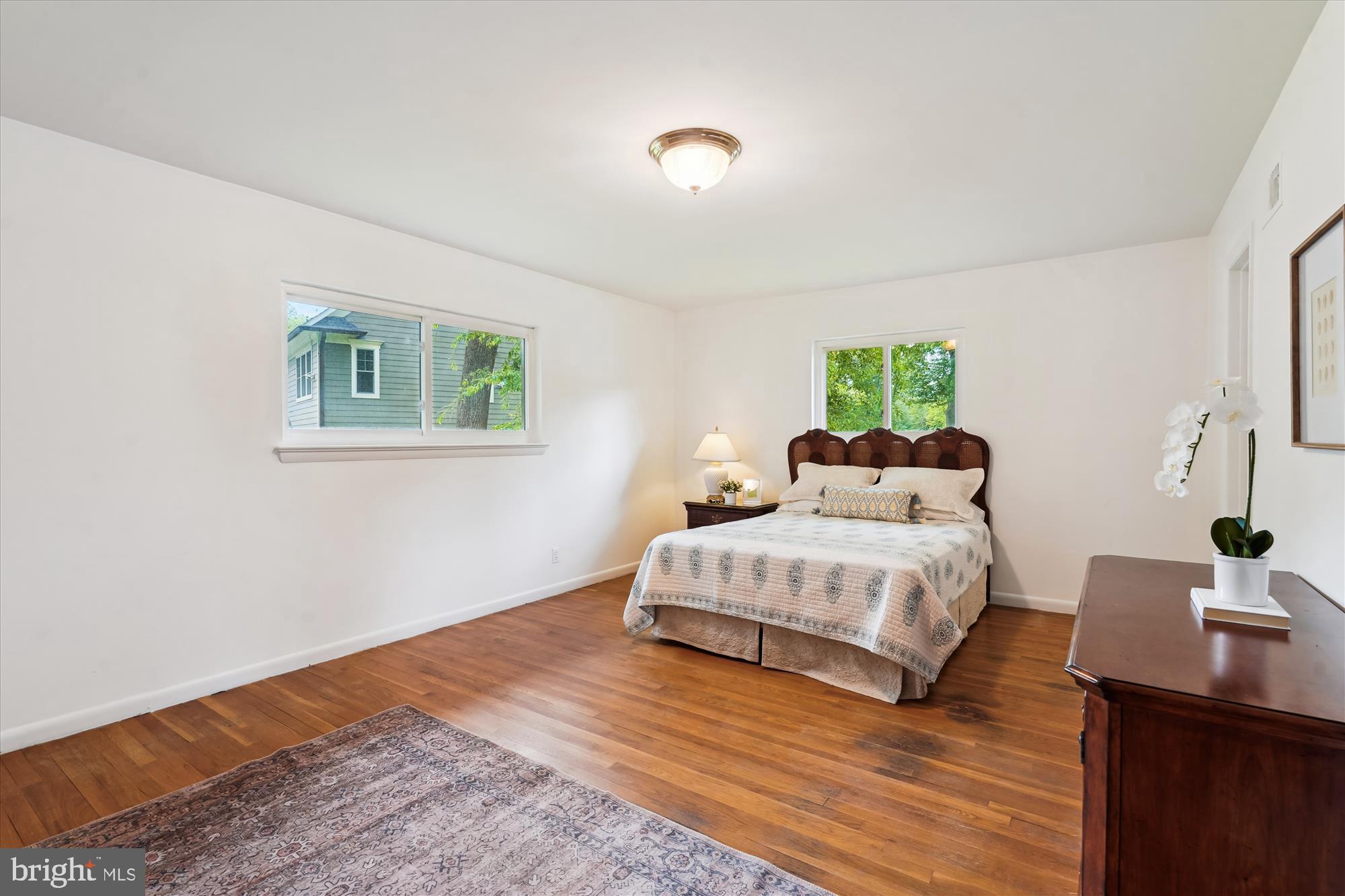 LUXMANOR - Residential