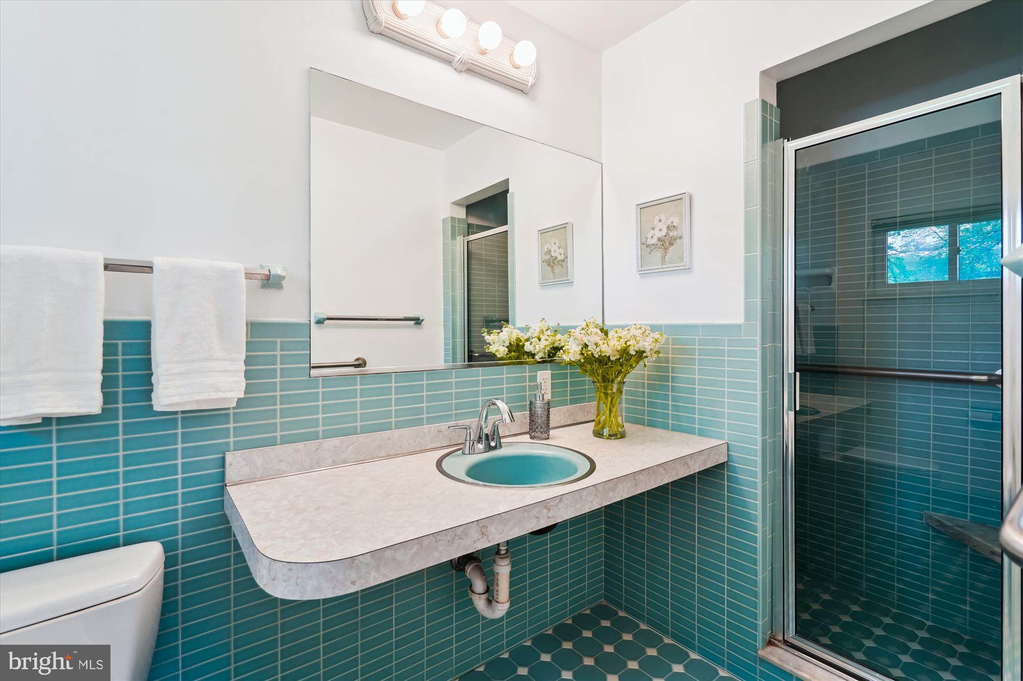 LUXMANOR - Residential