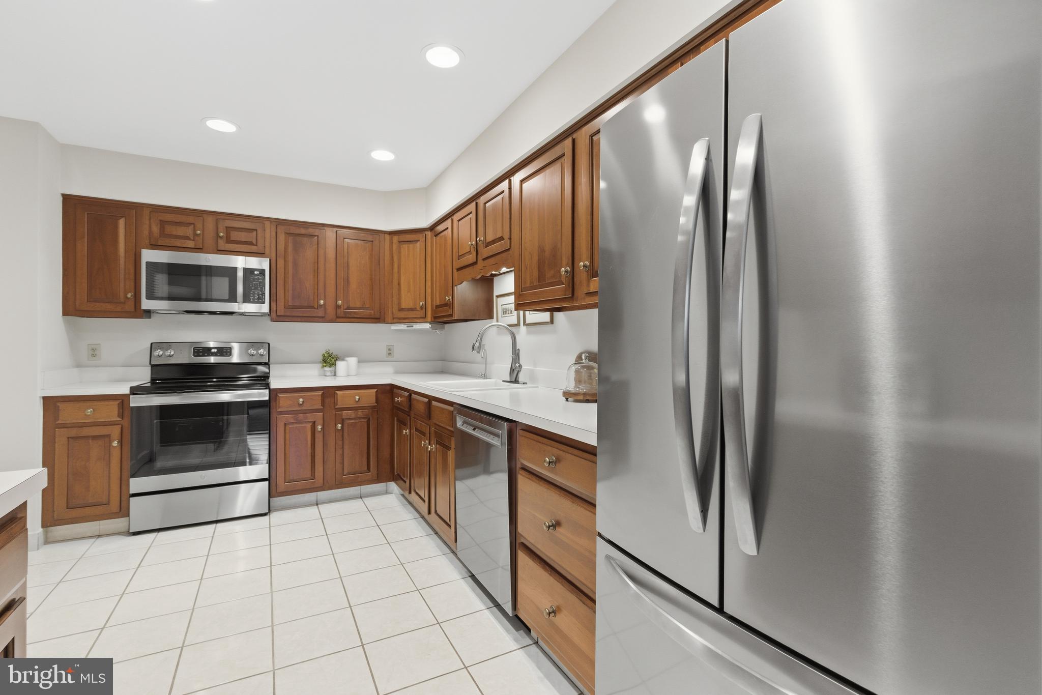 8101 CONN AVE - Residential