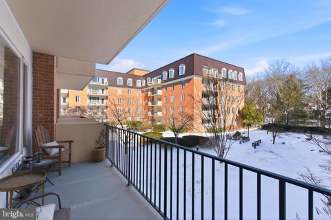 Photo of 8101 Connecticut Avenue #S-403, CHEVY CHASE, MD 20815 (MLS # MDMC2215668)
