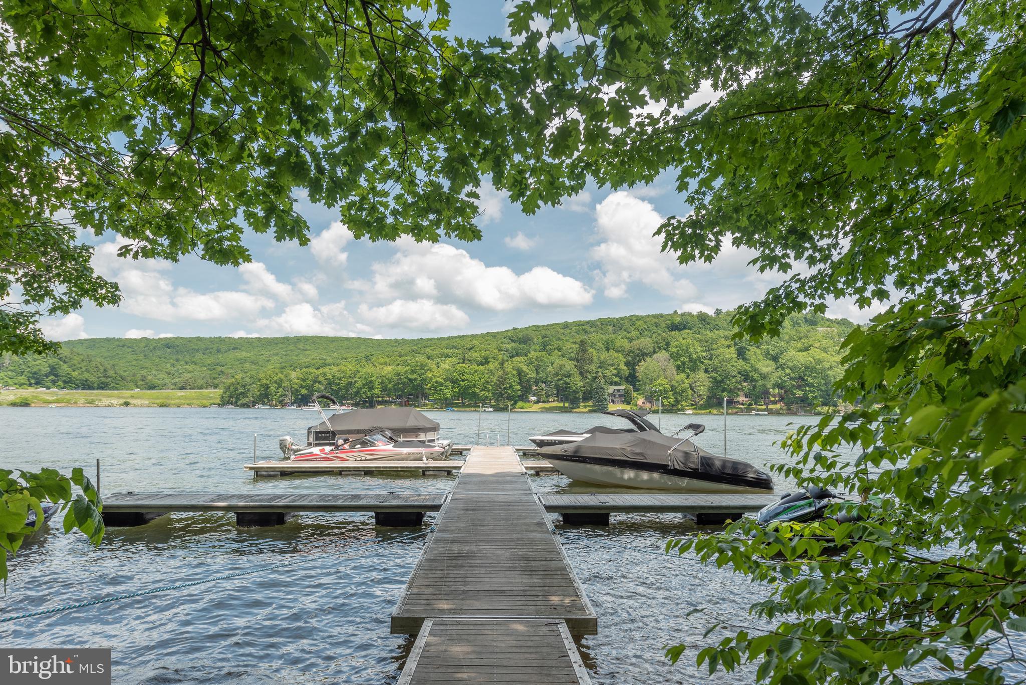 WATERSIDE AT WISP - Residential