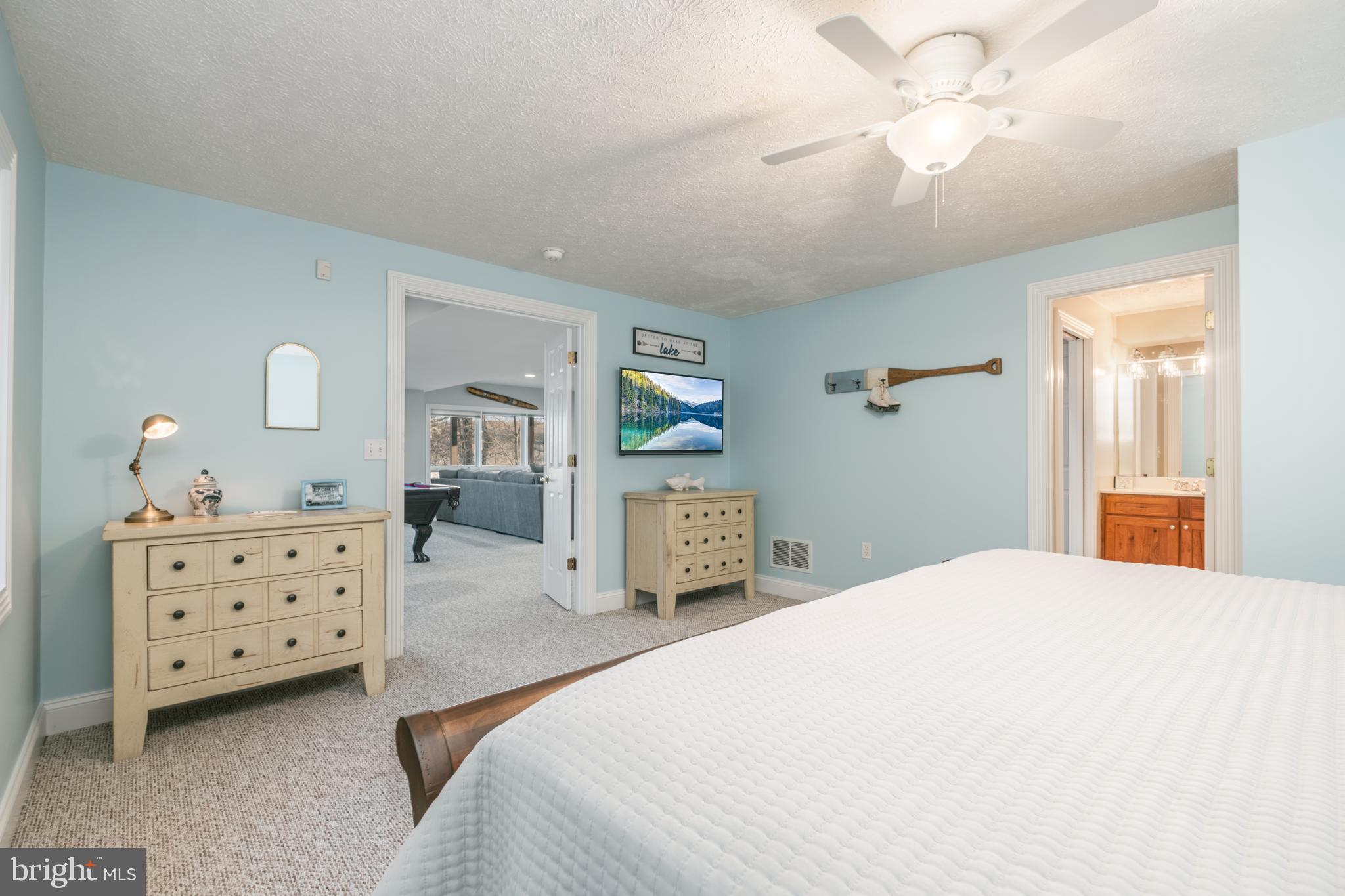 WATERSIDE AT WISP - Residential