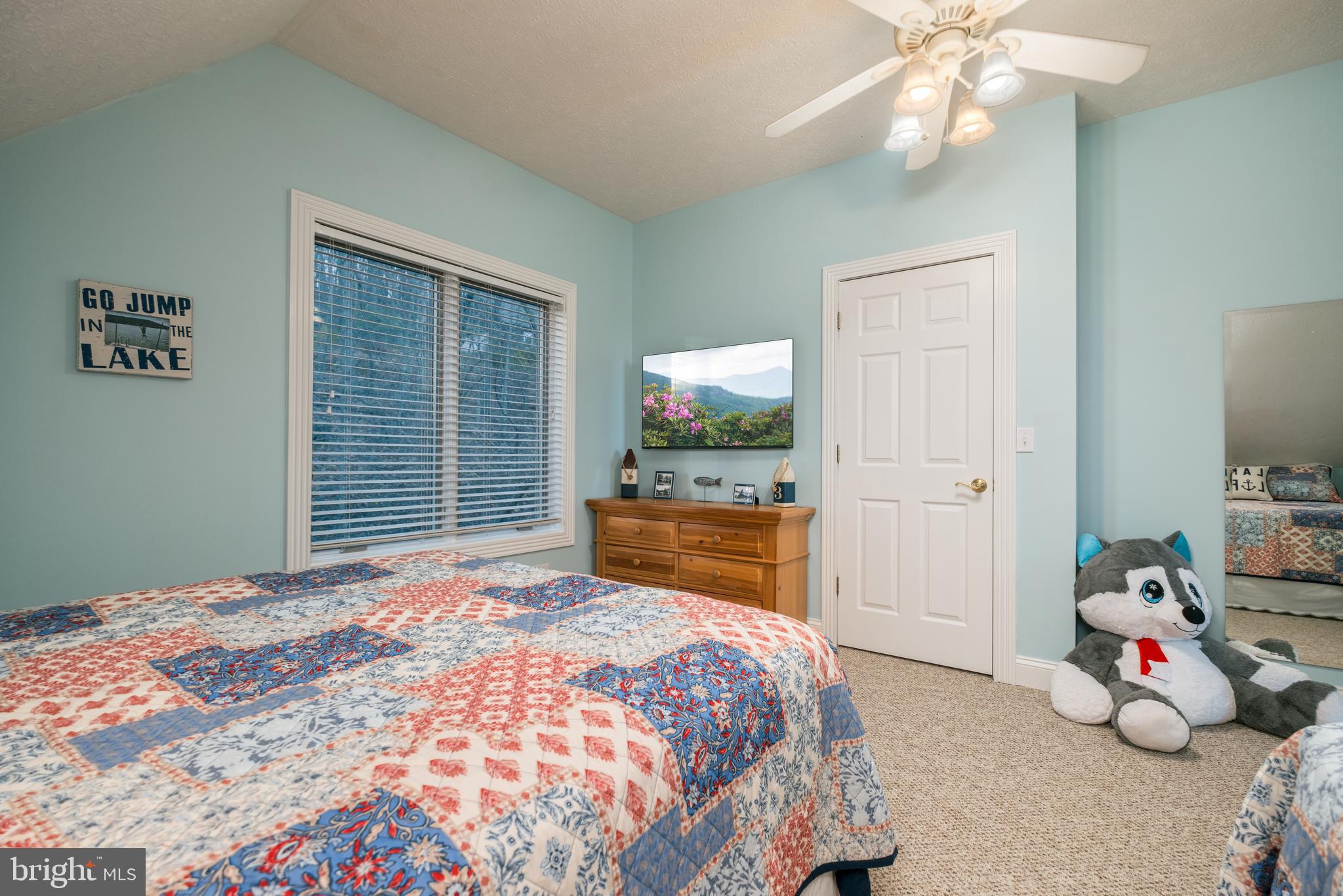 WATERSIDE AT WISP - Residential