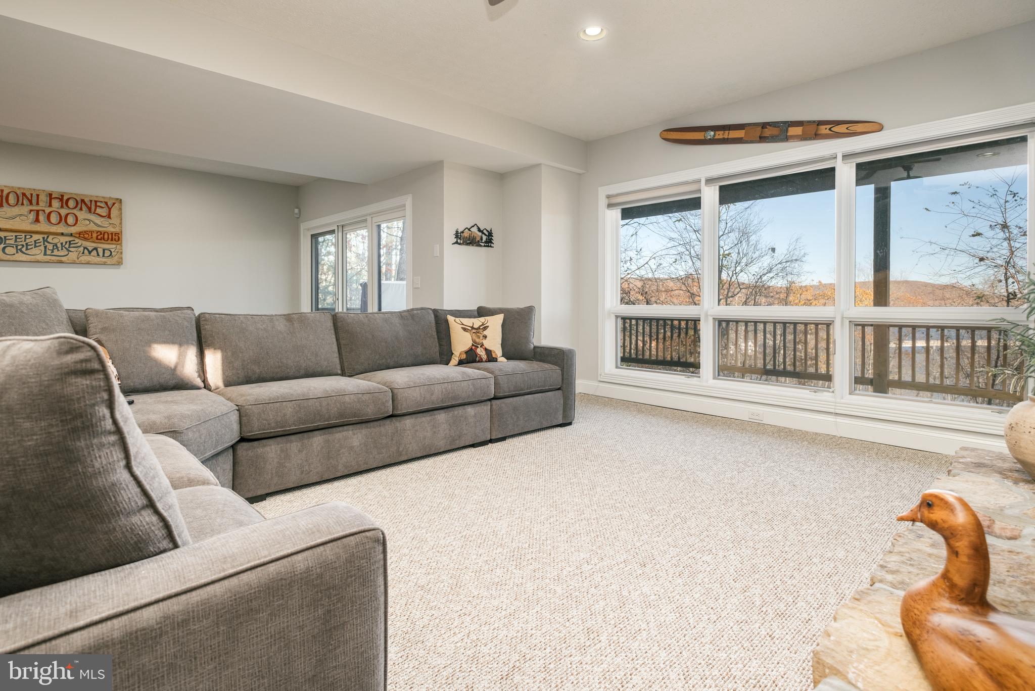 WATERSIDE AT WISP - Residential