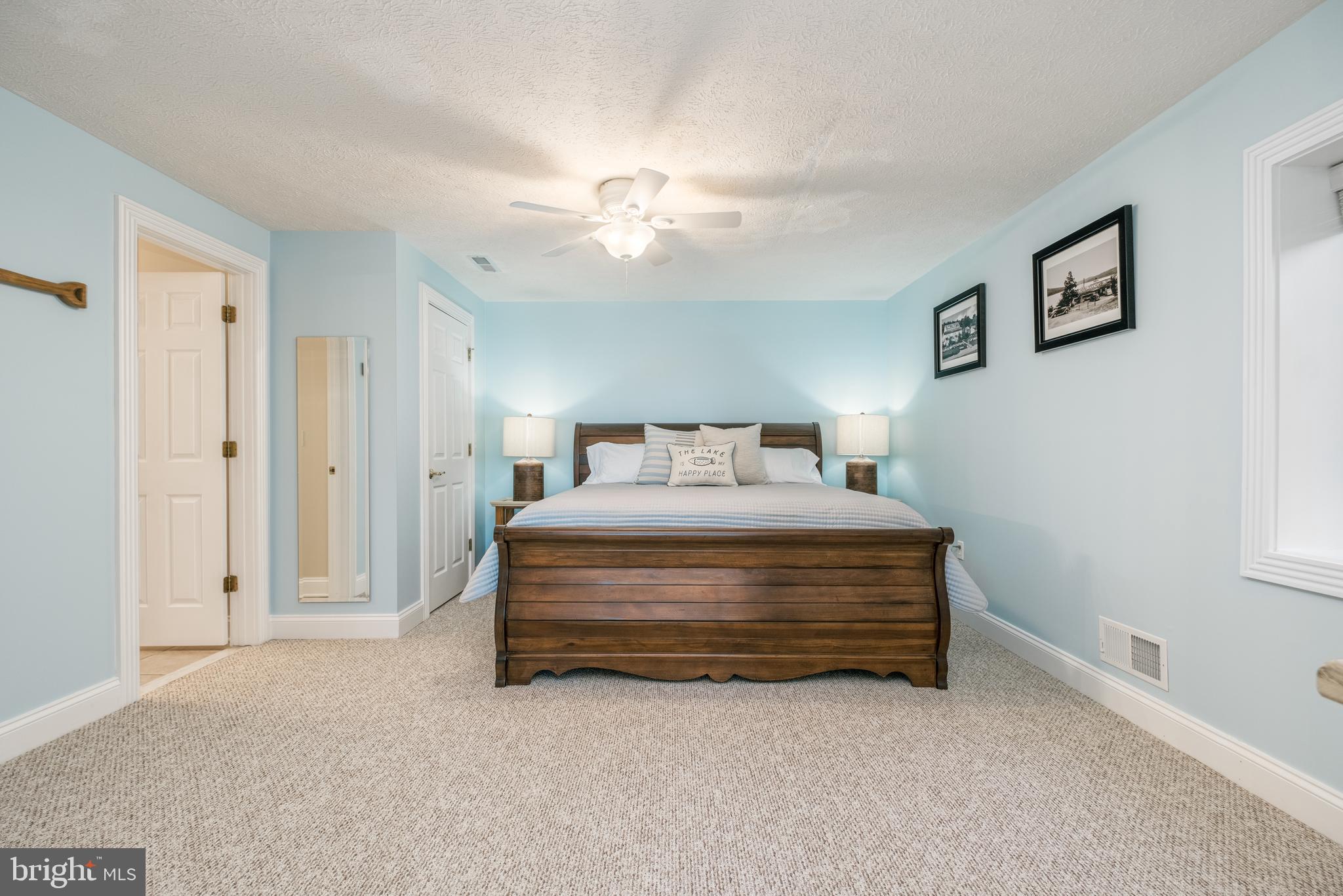 WATERSIDE AT WISP - Residential