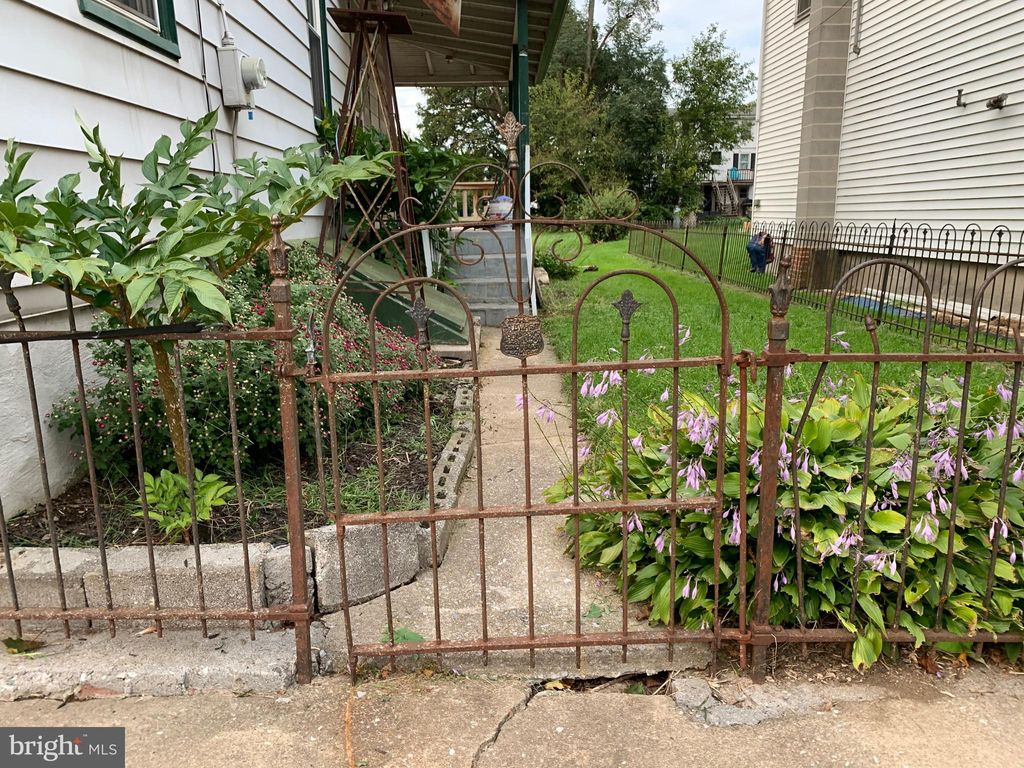 Photo of 118 W MAIN ST, FREDERICKSBURG, PA 17026 (MLS # PALN2011748)