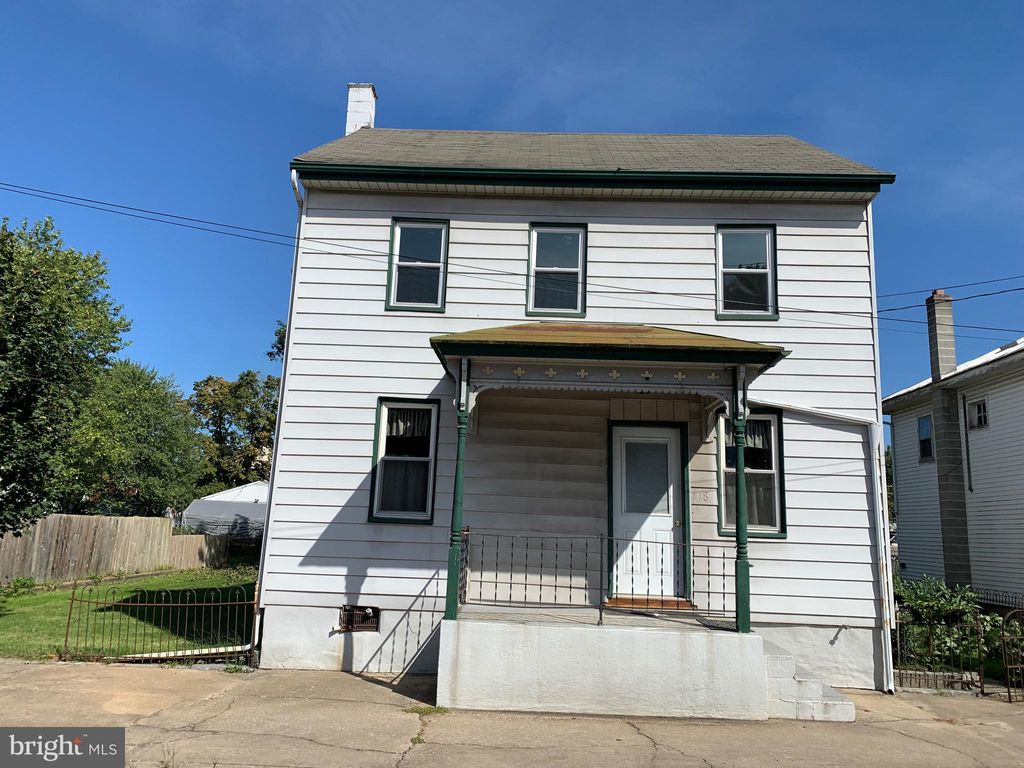 Photo of 118 W MAIN ST, FREDERICKSBURG, PA 17026 (MLS # PALN2011748)